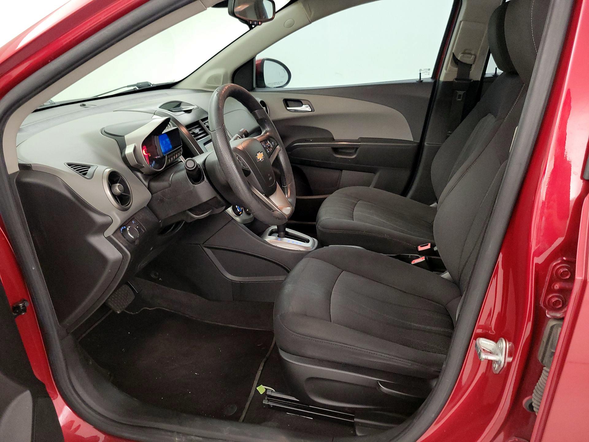 Thumbnail: 2014 Chevrolet Sonic - 11