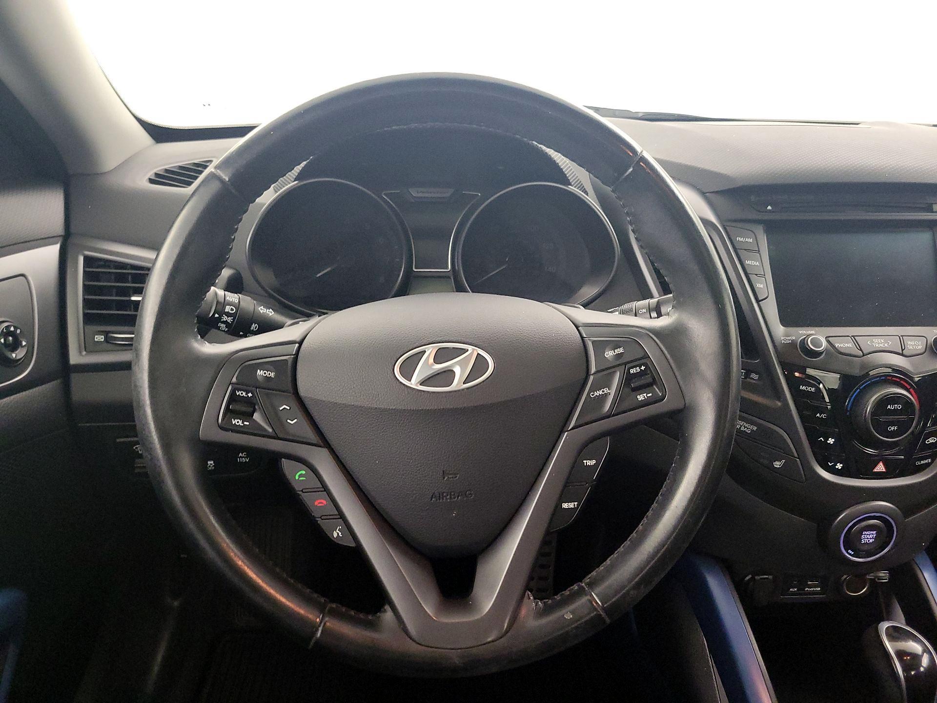 Thumbnail: 2014 Hyundai Veloster - 10