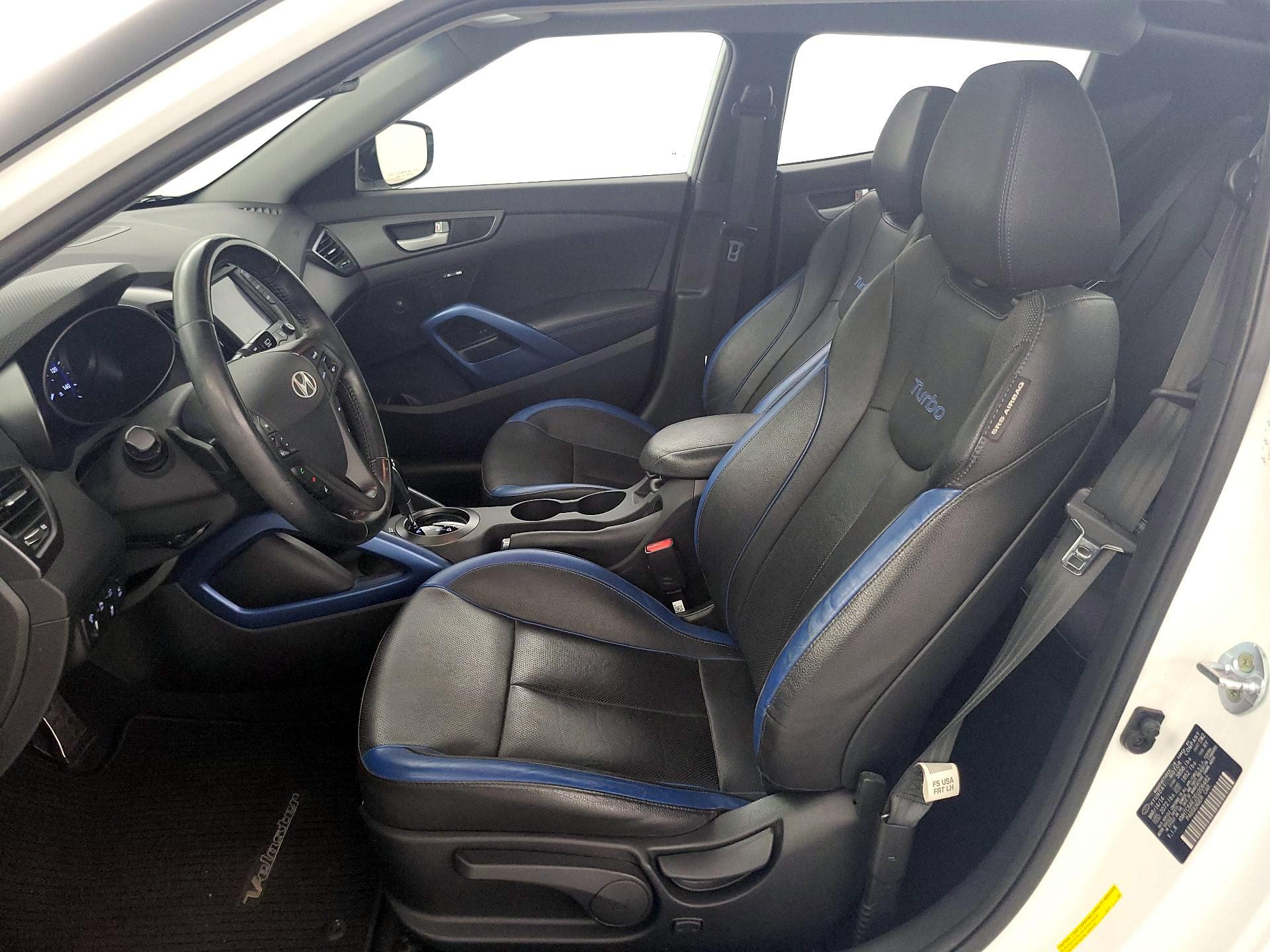 Thumbnail: 2014 Hyundai Veloster - 11