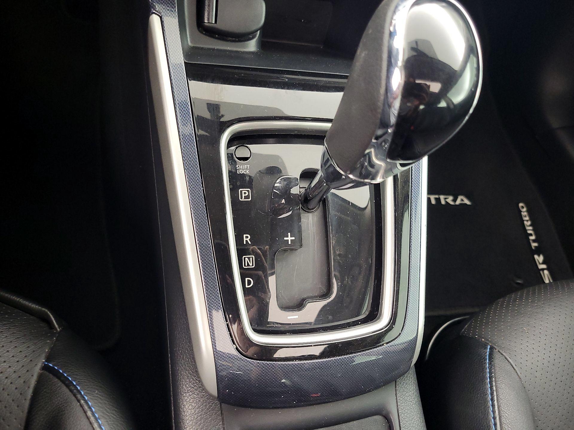 Thumbnail: 2019 Nissan Sentra - 17