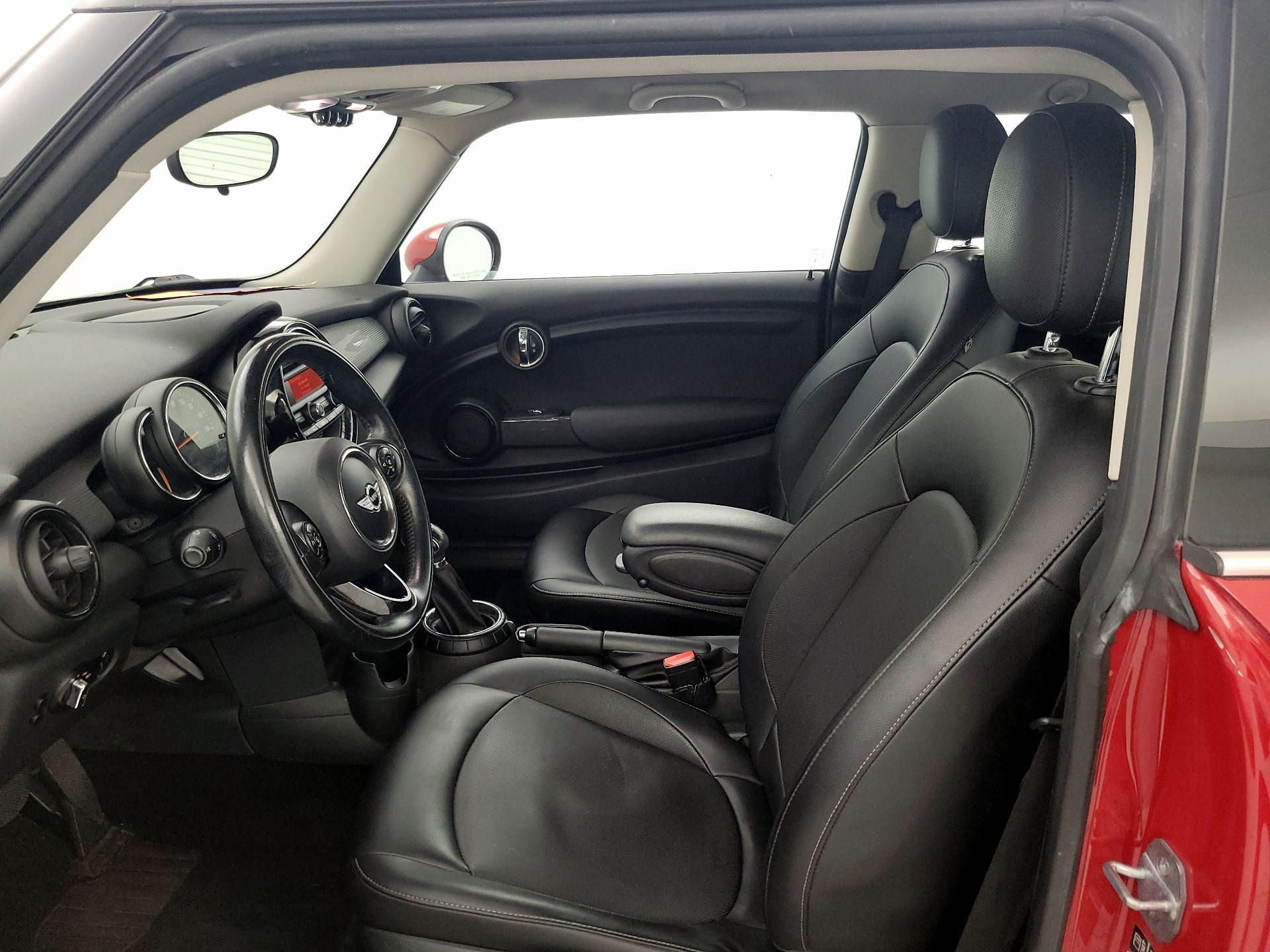 Thumbnail: 2014 MINI Cooper Hardtop - 11