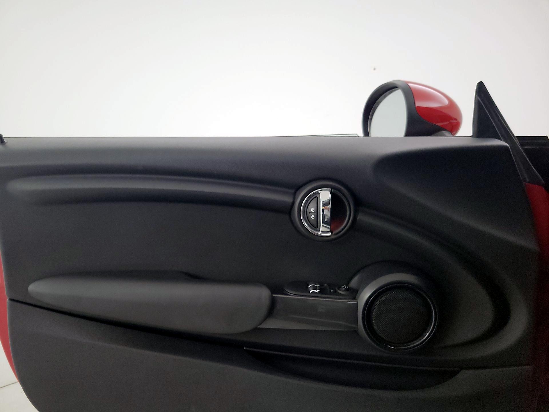 Thumbnail: 2014 MINI Cooper Hardtop - 12