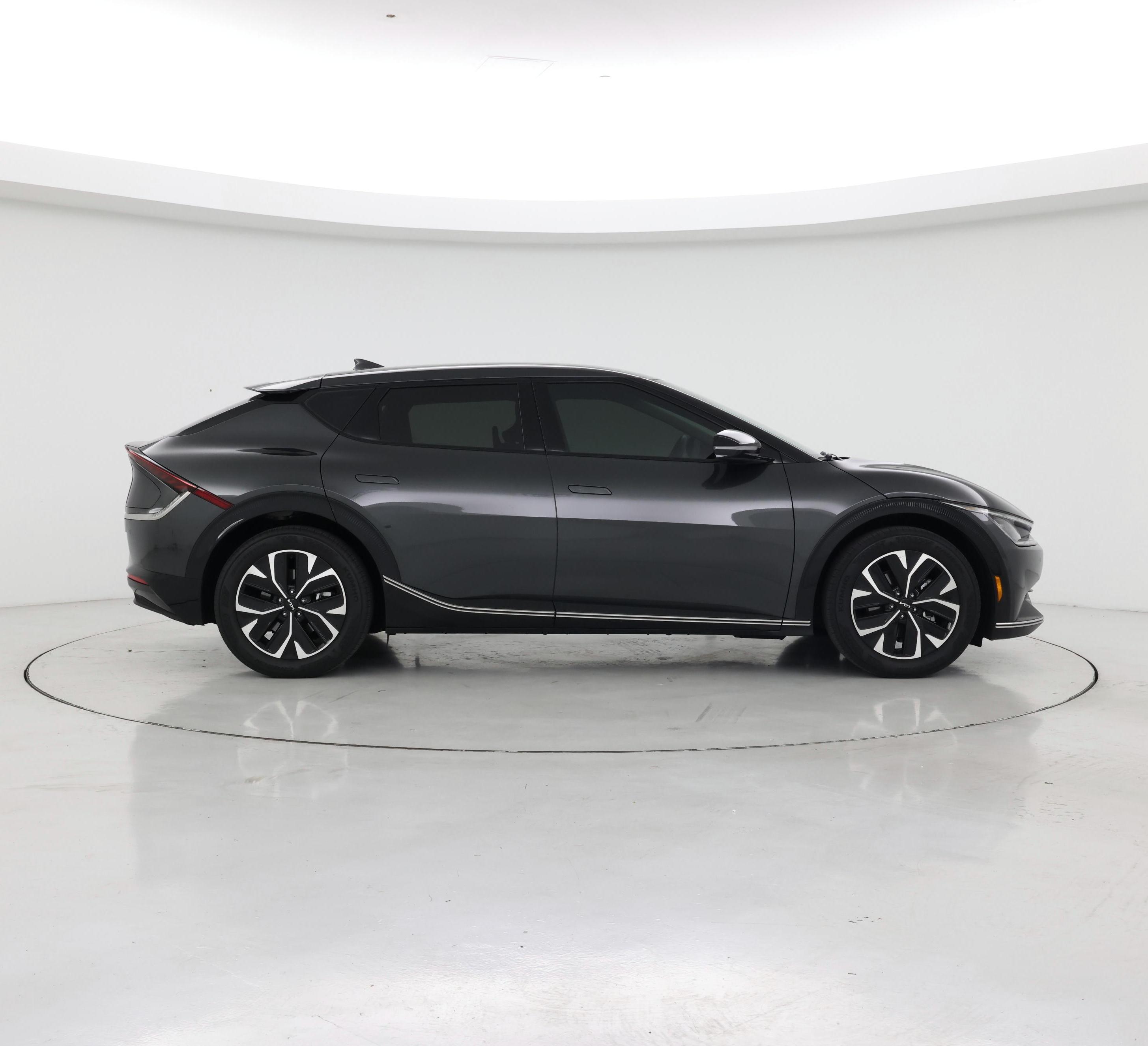 Thumbnail: 2022 Kia EV6 - 7