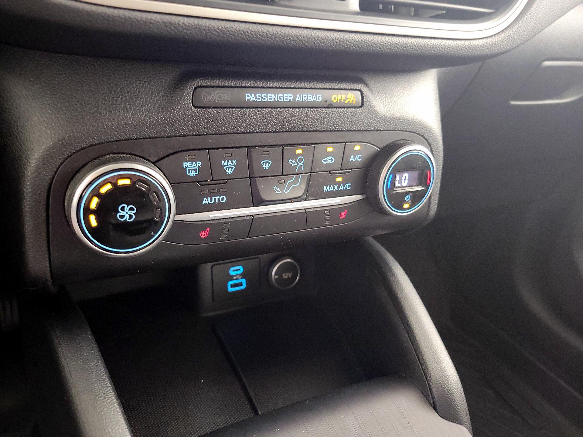 Thumbnail: 2020 Ford Escape - 16