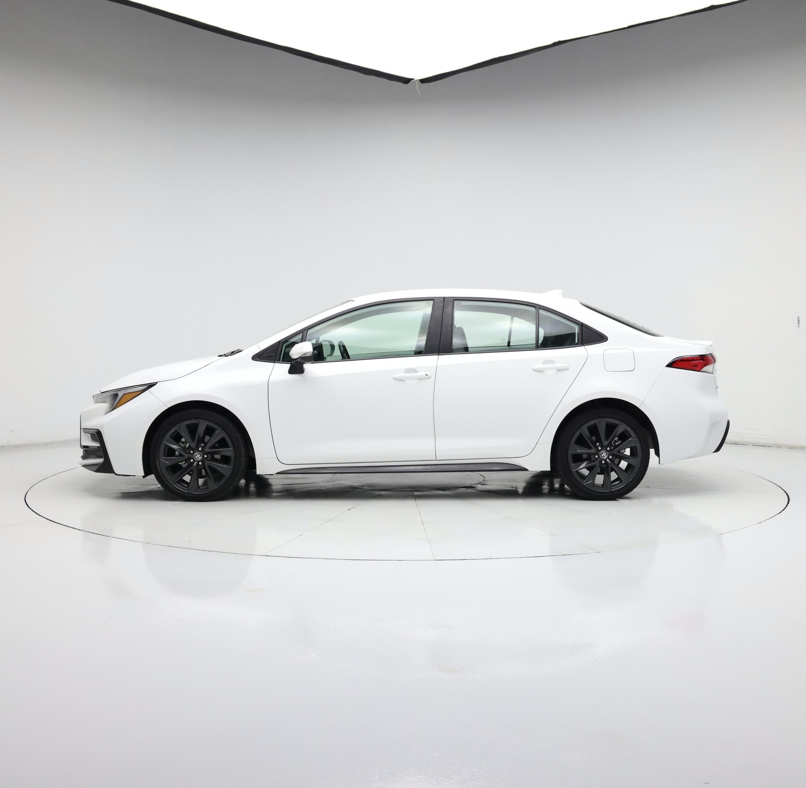 Thumbnail: 2023 Toyota Corolla - 3