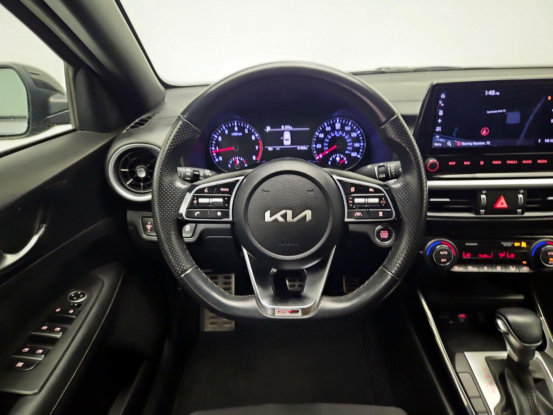 Thumbnail: 2023 Kia Forte - 10