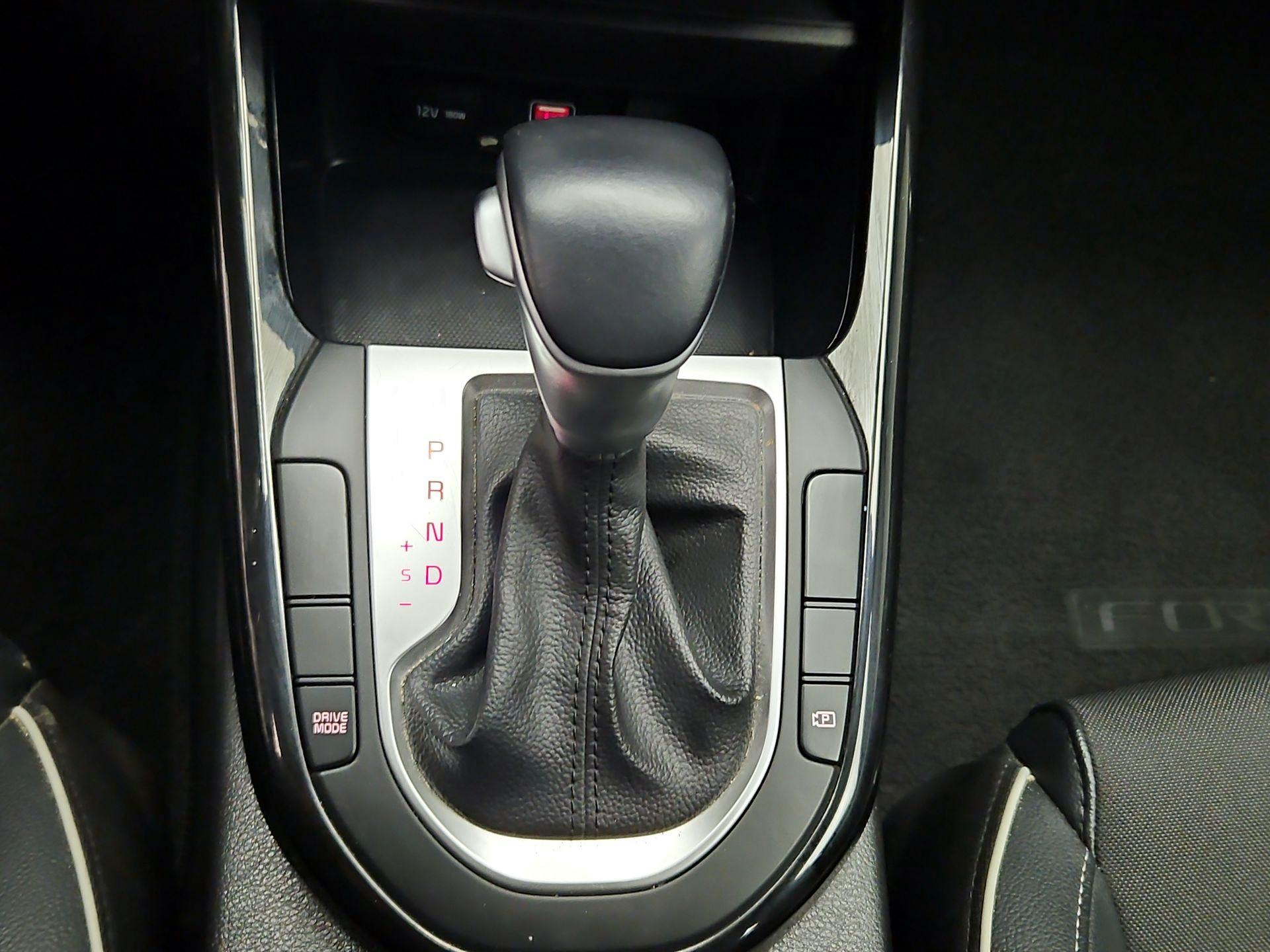 Thumbnail: 2023 Kia Forte - 18