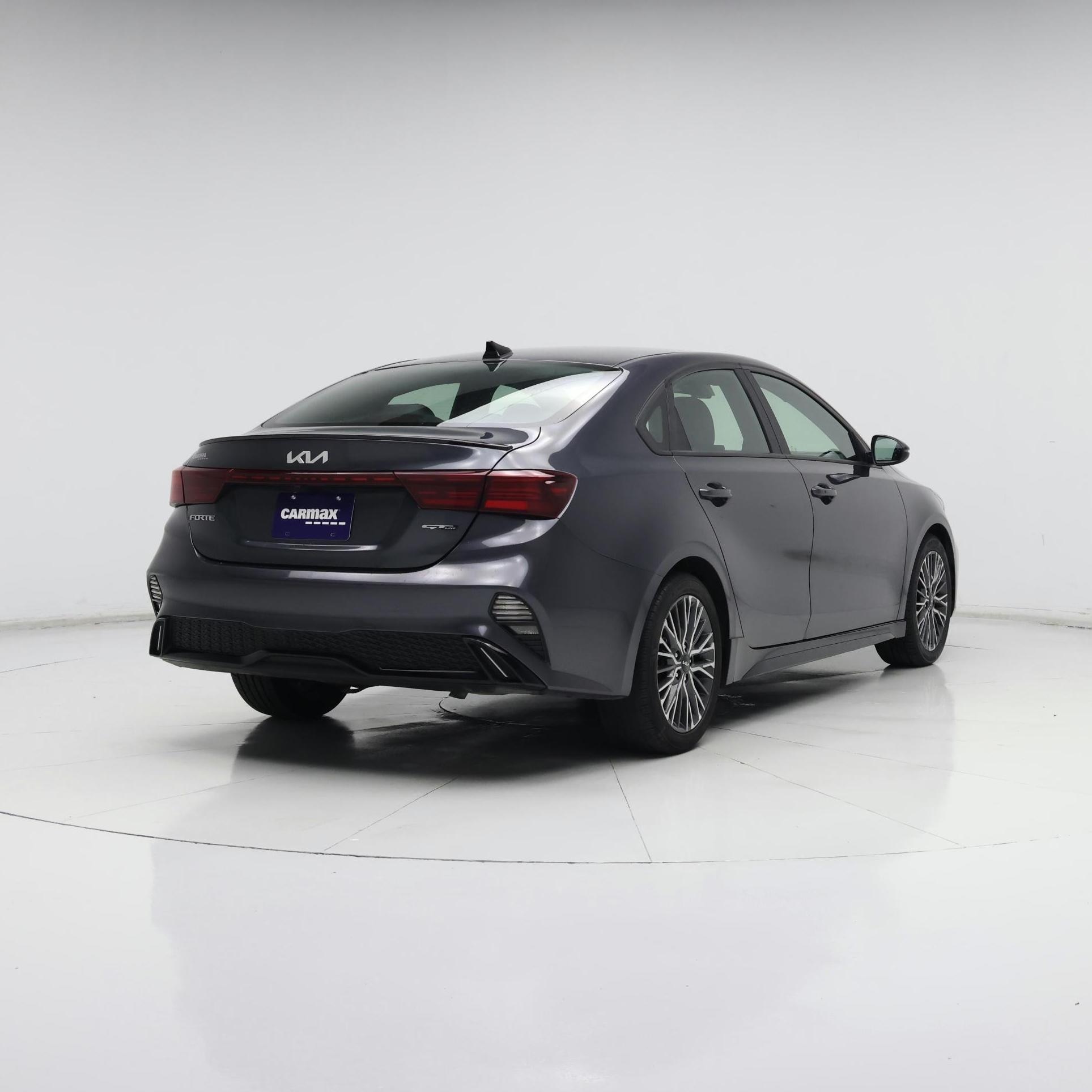 Thumbnail: 2023 Kia Forte - 8