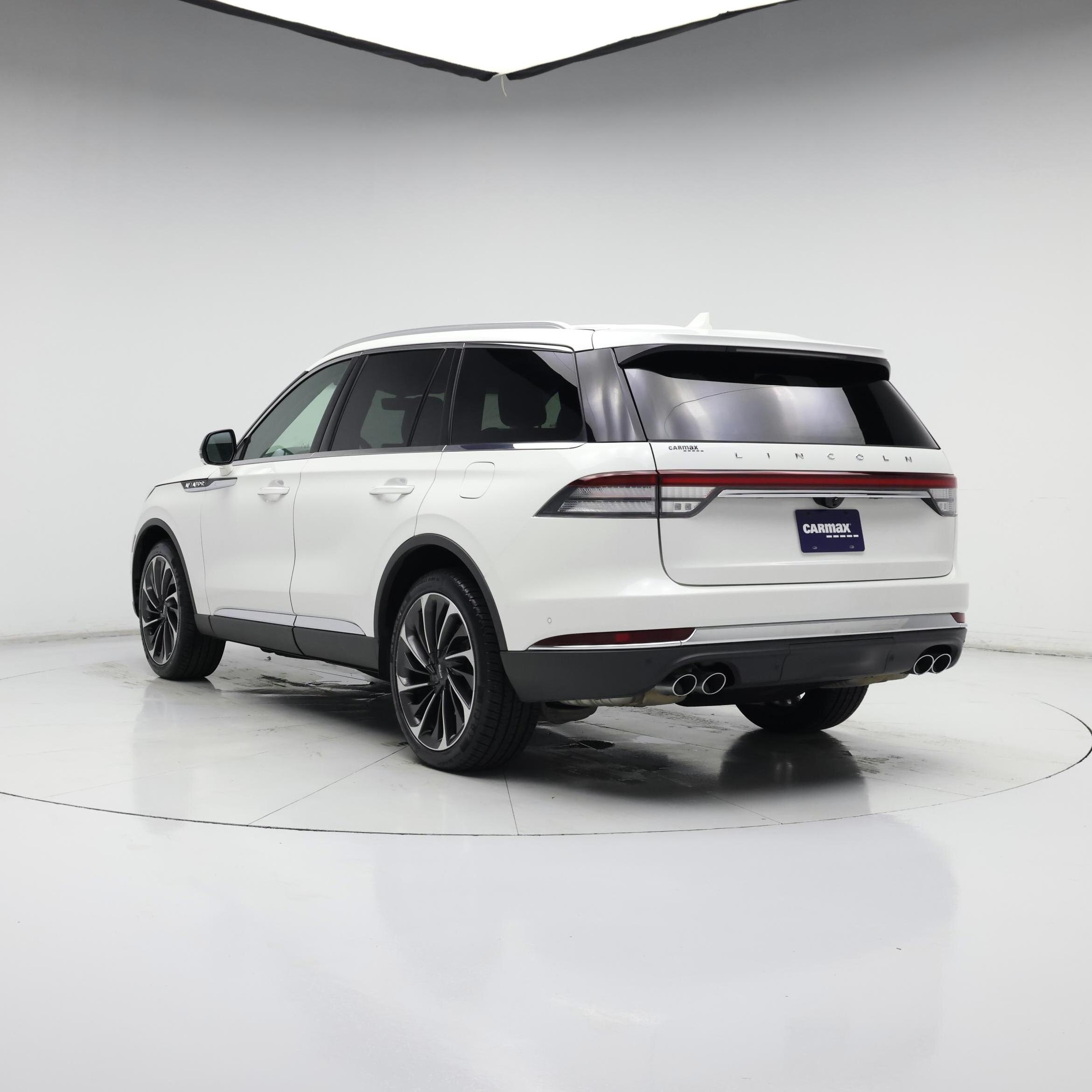 Thumbnail: 2020 Lincoln Aviator - 2