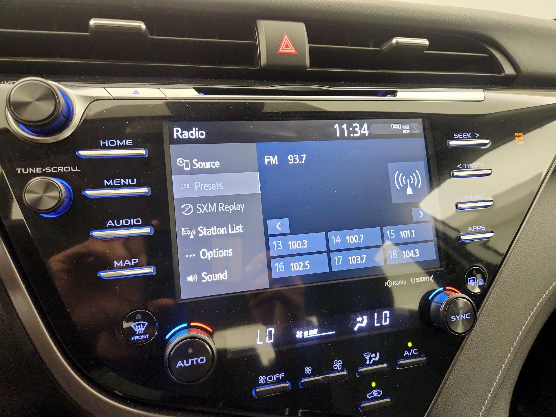 Thumbnail: 2020 Toyota Camry - 15