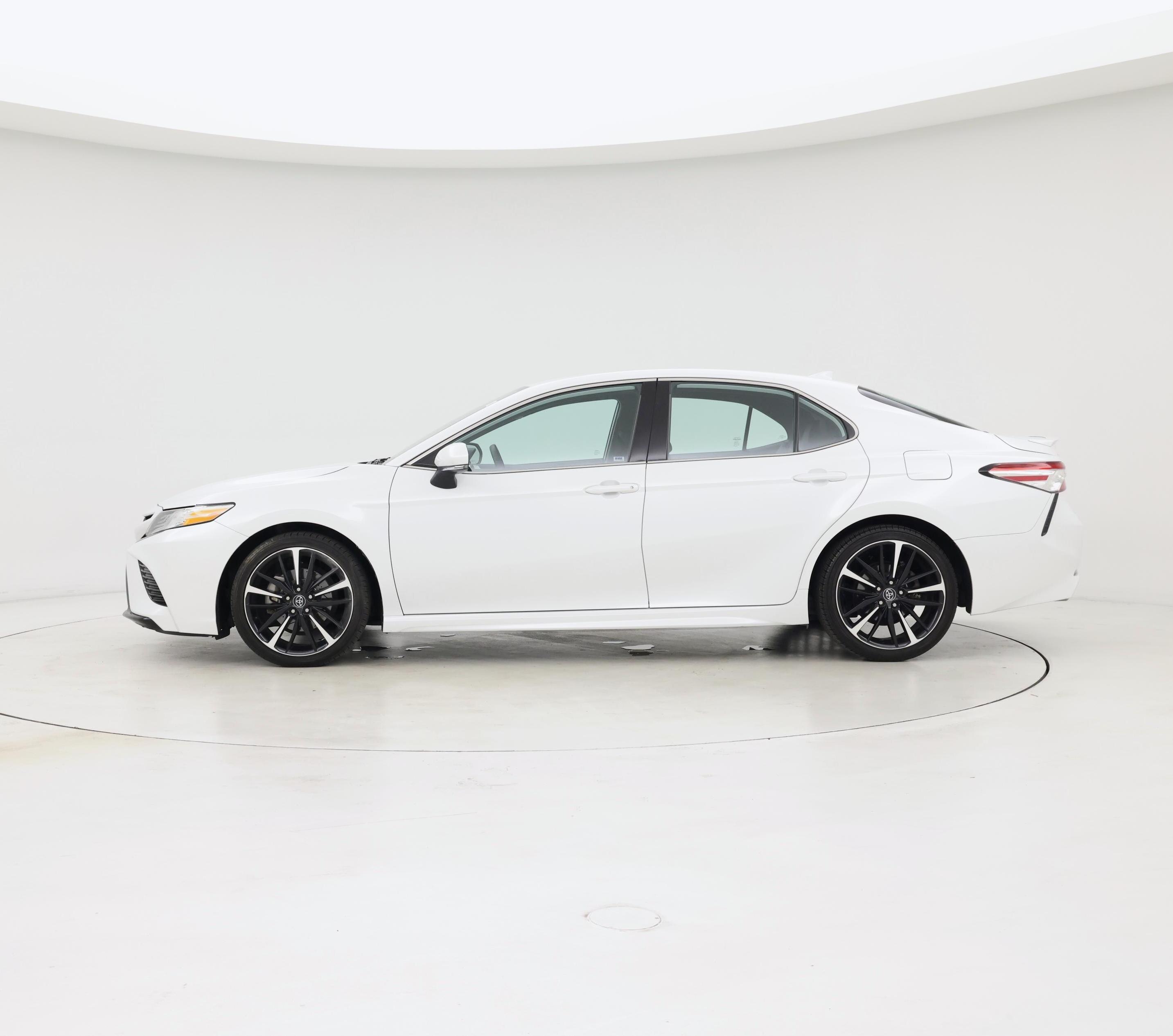 Thumbnail: 2020 Toyota Camry - 3