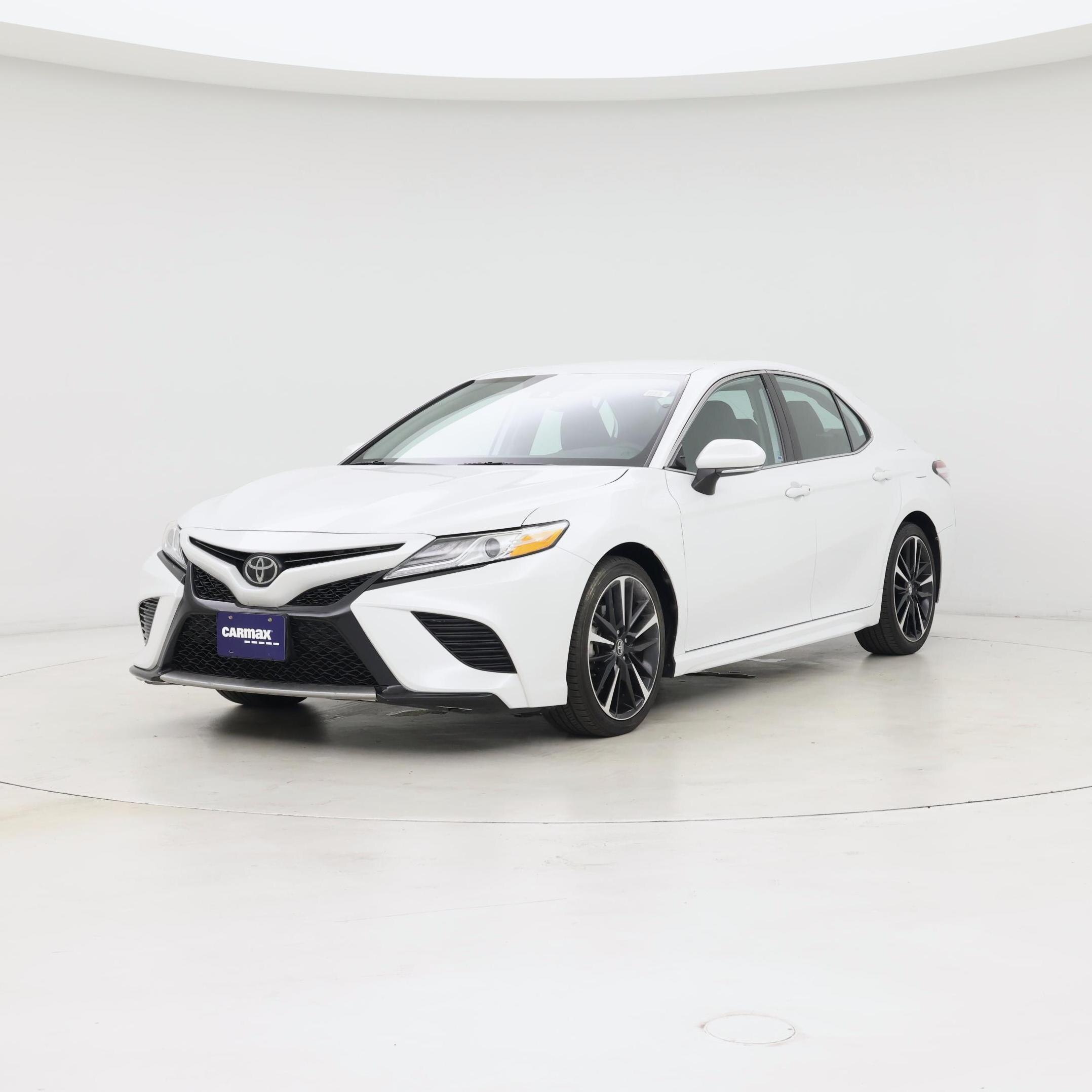 Thumbnail: 2020 Toyota Camry - 4