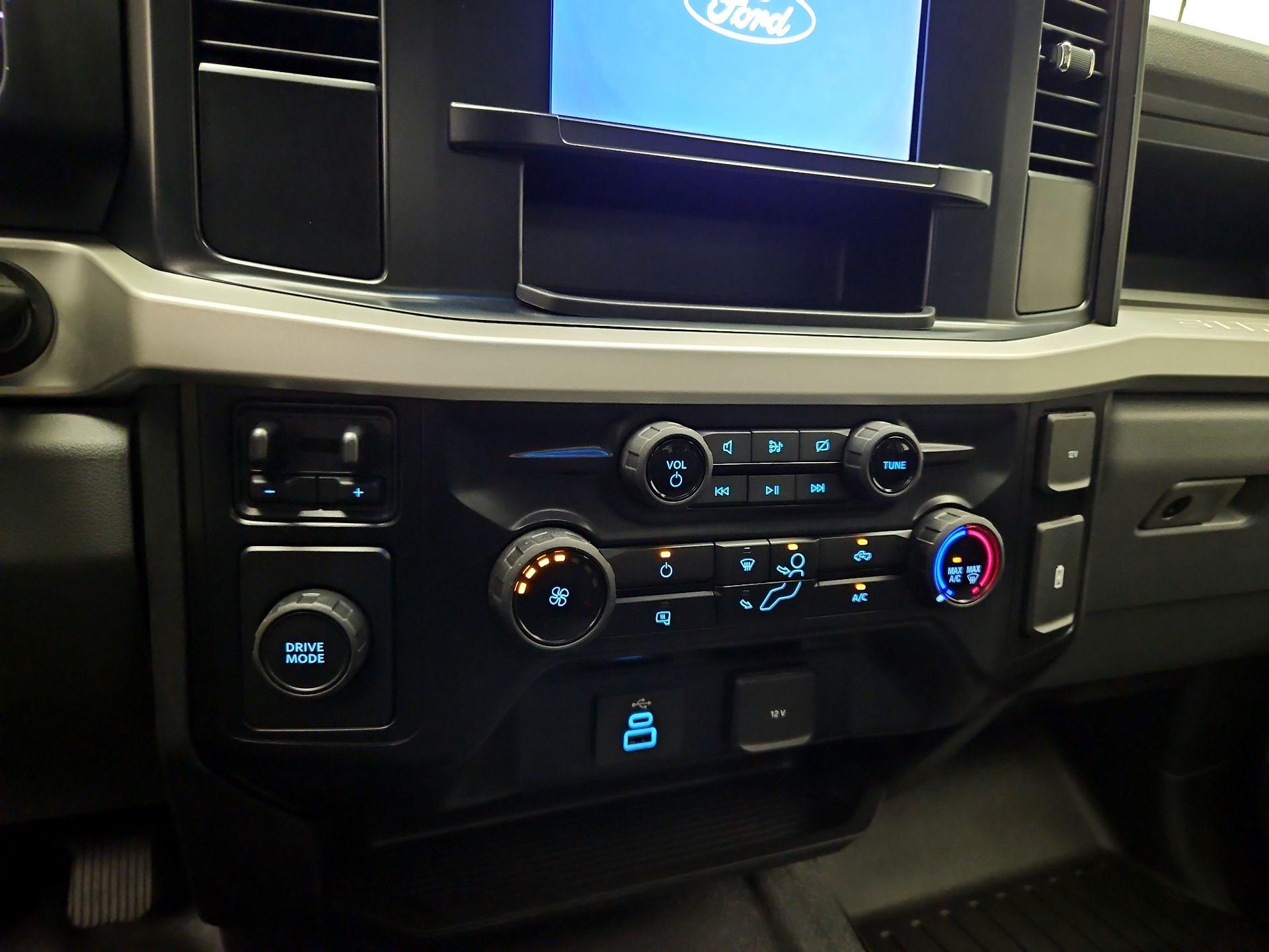 Thumbnail: 2024 Ford F-350 - 15