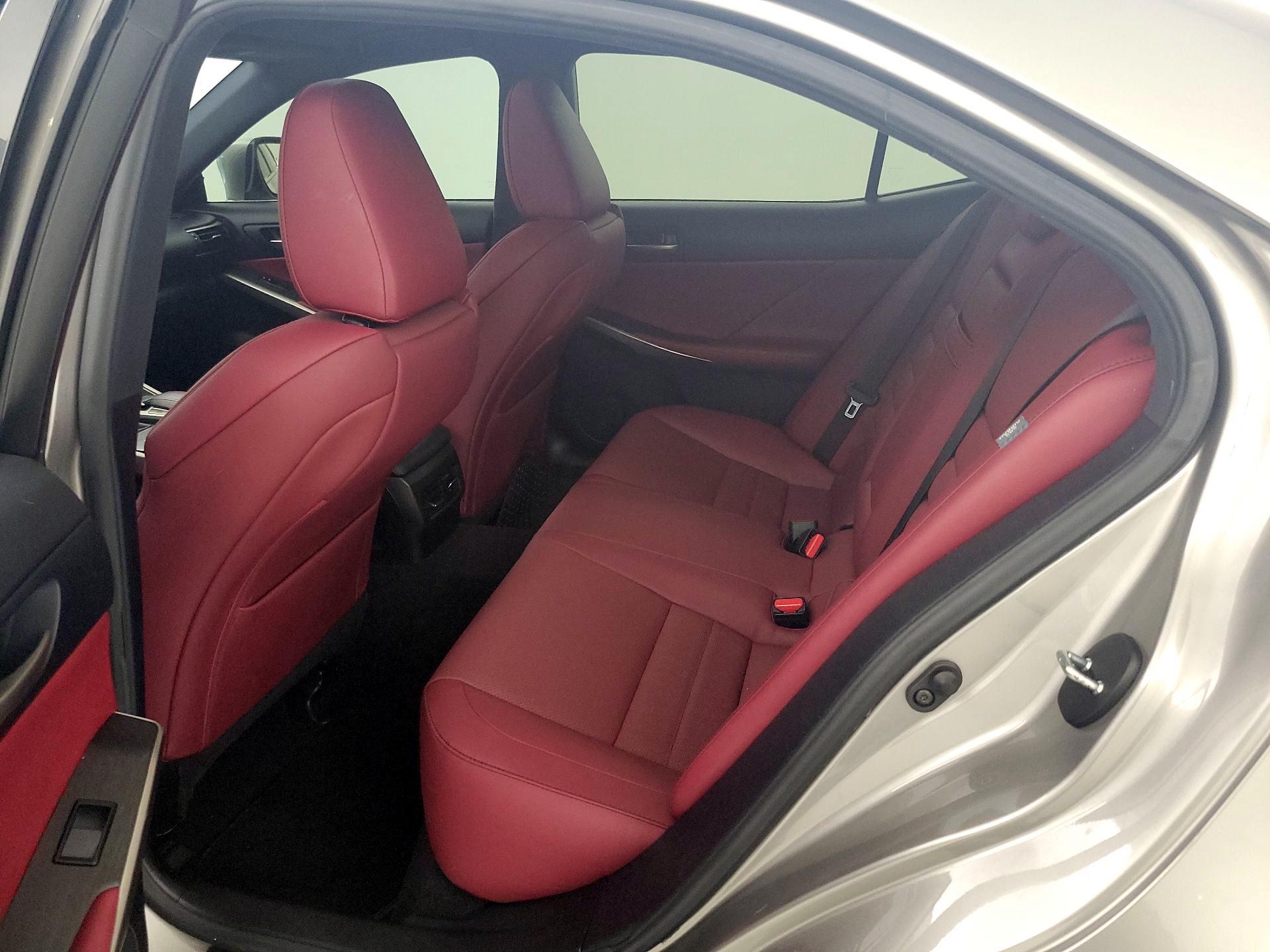 Thumbnail: 2019 Lexus IS - 20
