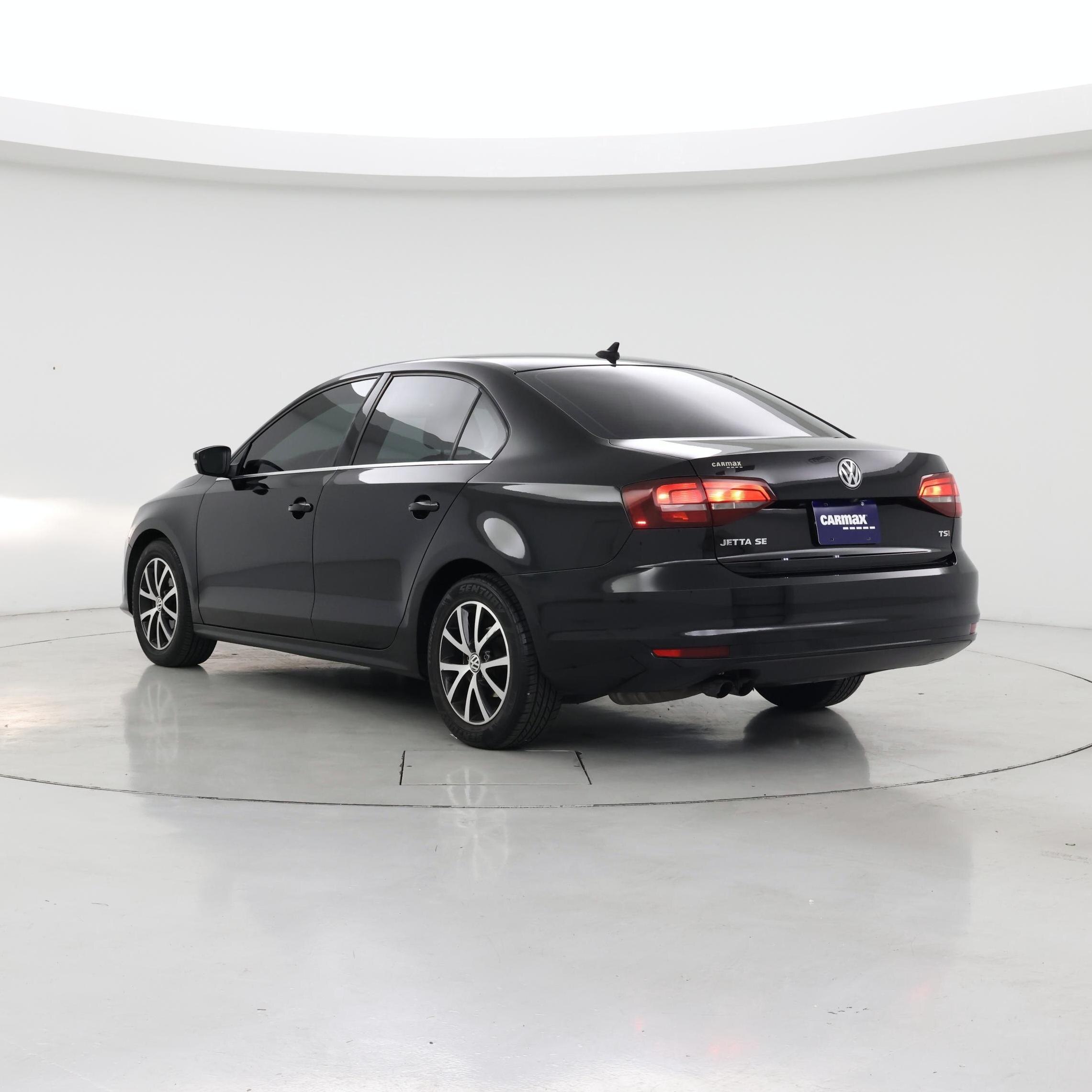 Thumbnail: 2017 Volkswagen Jetta - 2