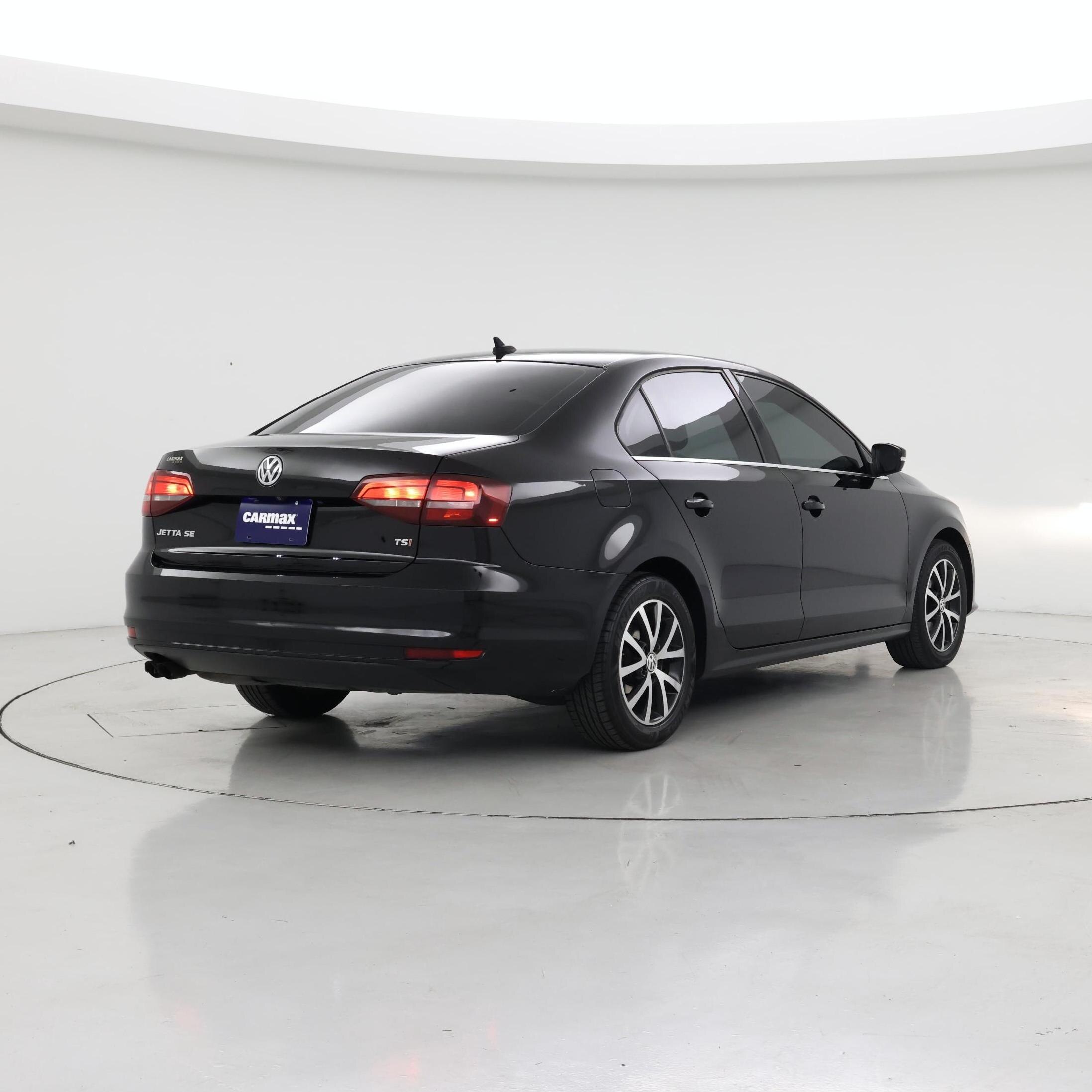 Thumbnail: 2017 Volkswagen Jetta - 8