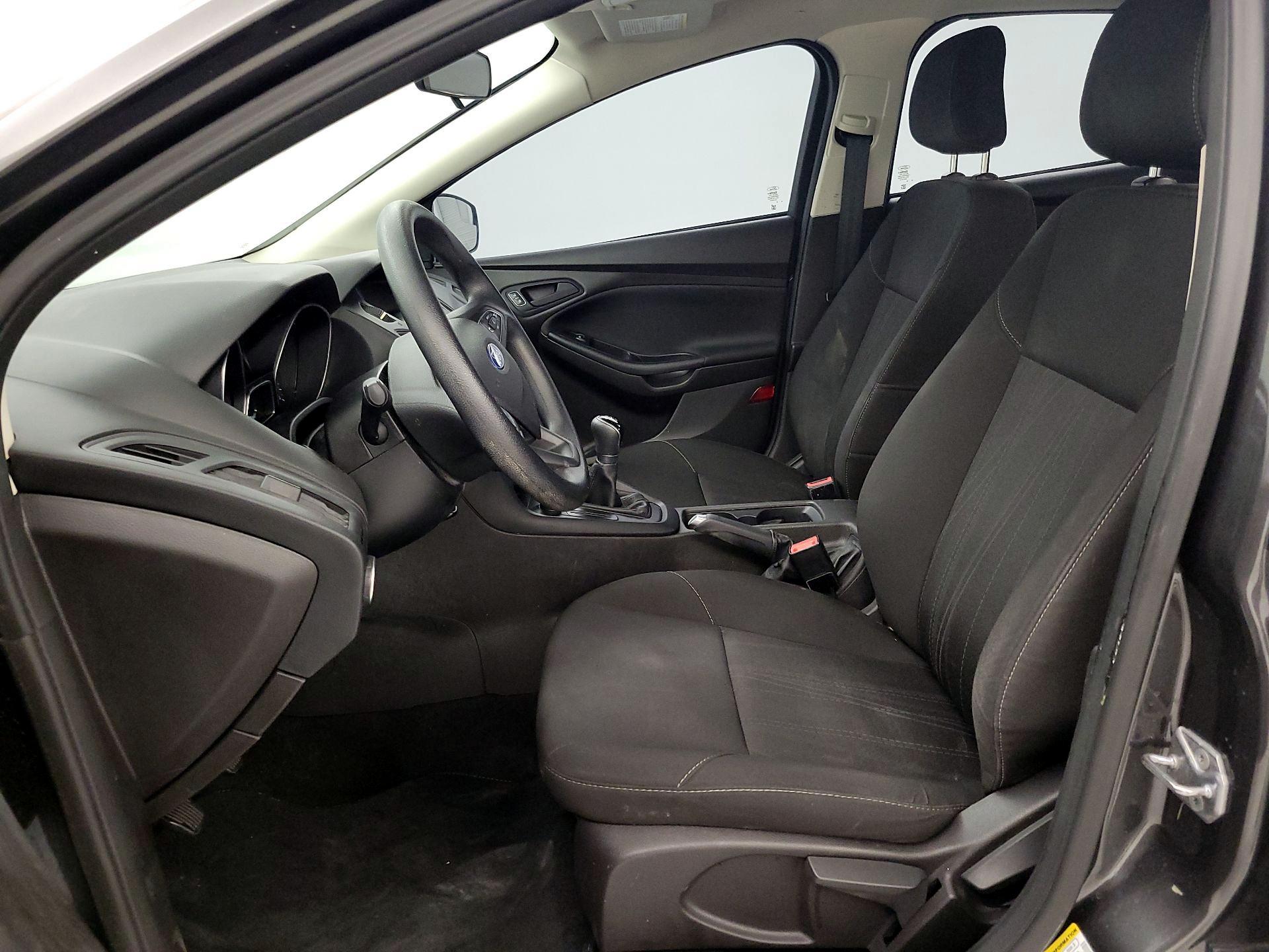 Thumbnail: 2016 Ford Focus - 11
