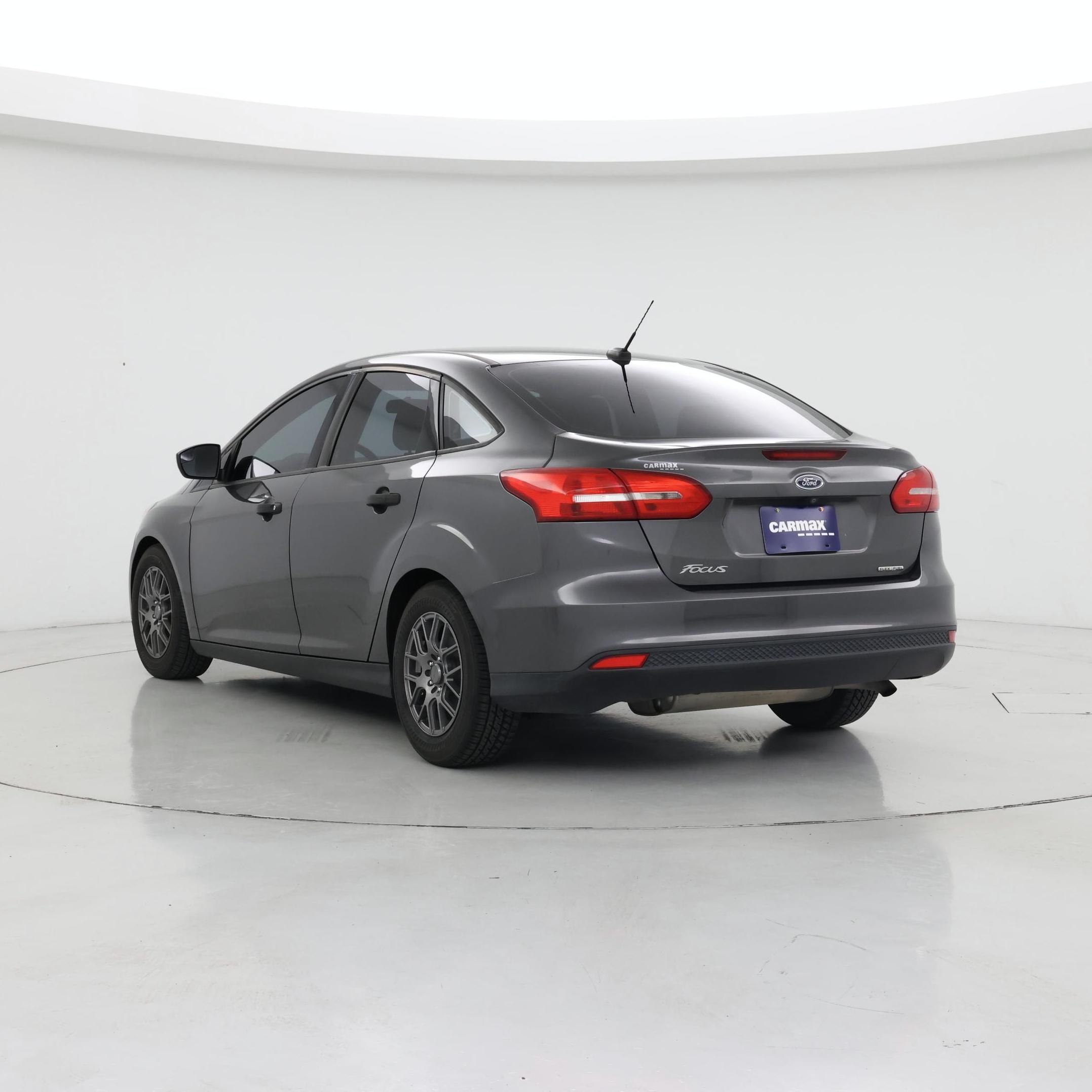 Thumbnail: 2016 Ford Focus - 2