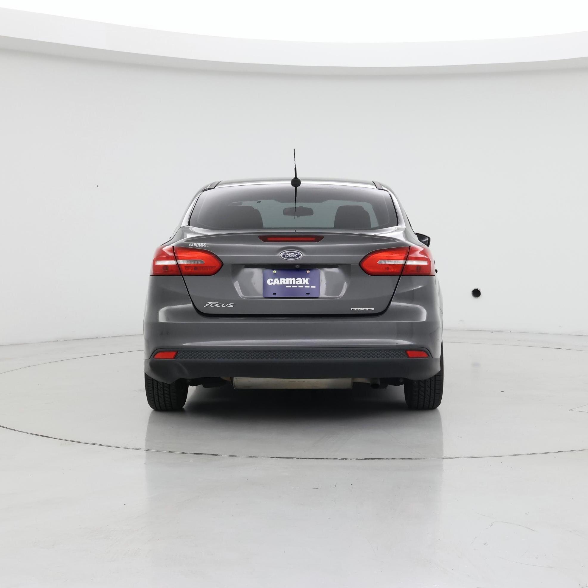 Thumbnail: 2016 Ford Focus - 6