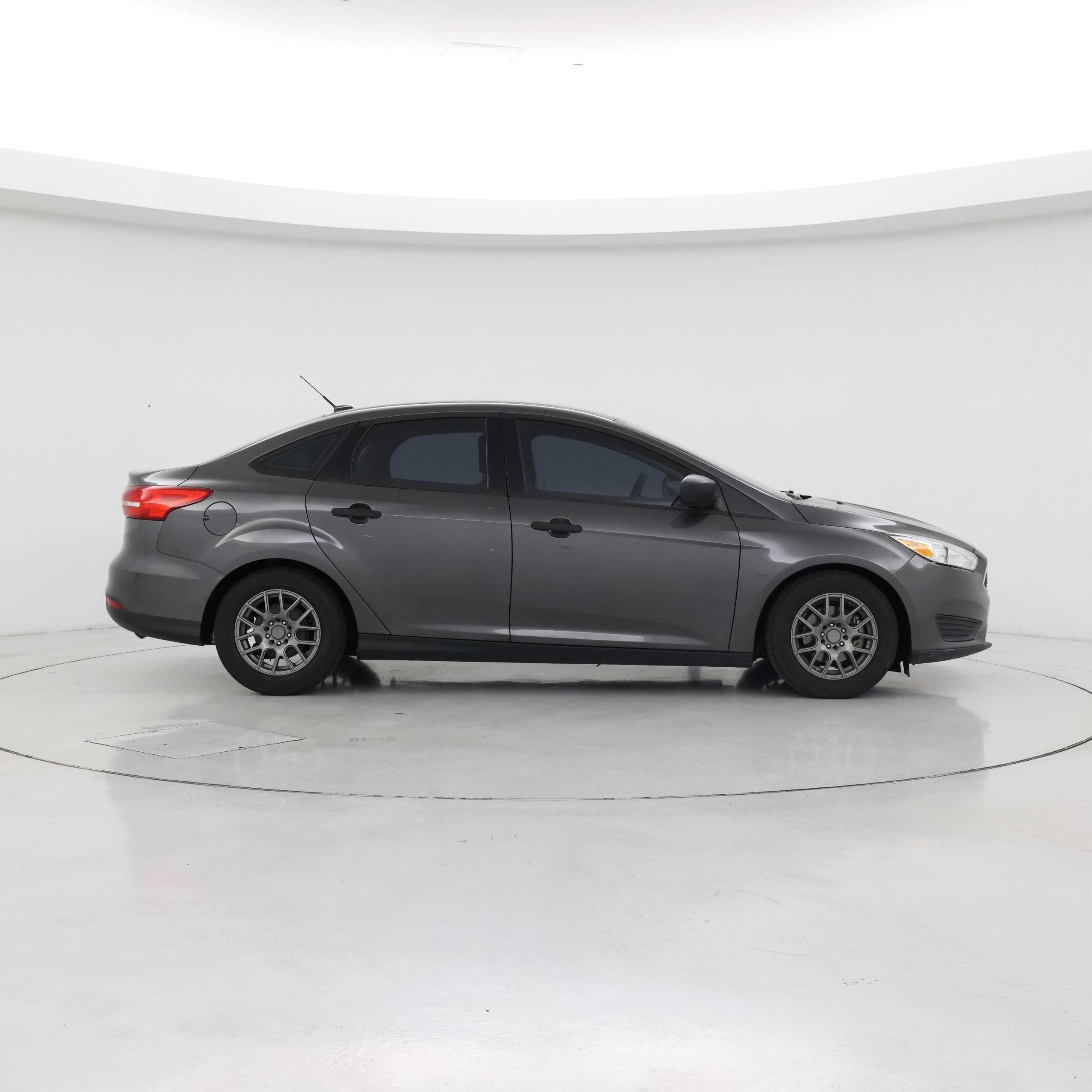 Thumbnail: 2016 Ford Focus - 7
