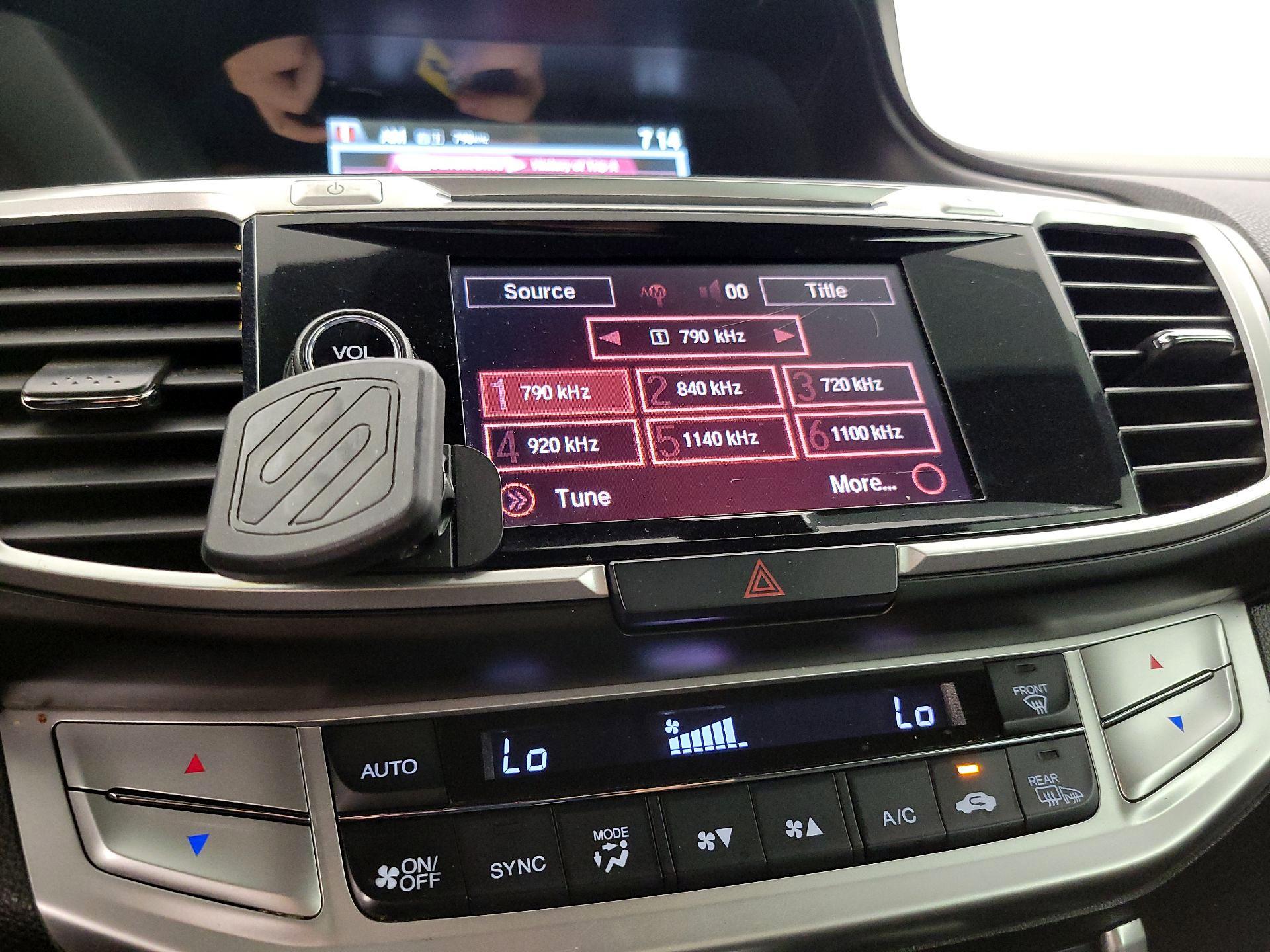 Thumbnail: 2015 Honda Accord - 15