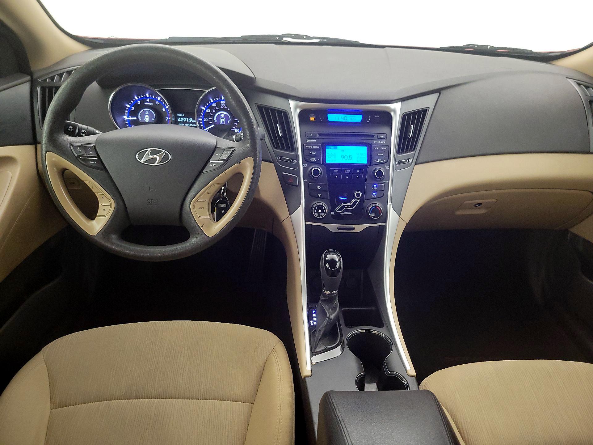 Thumbnail: 2013 Hyundai Sonata - 9