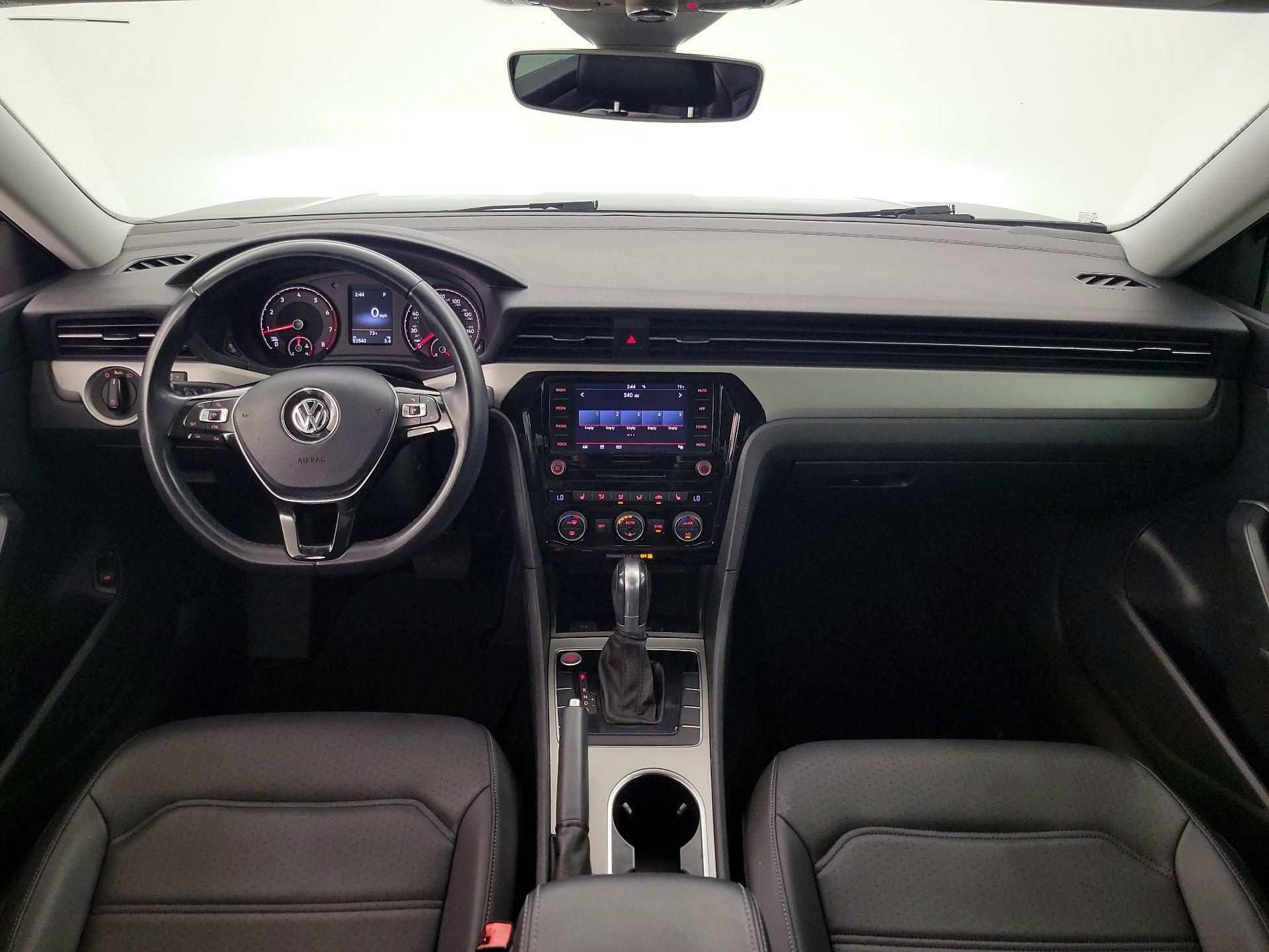 Thumbnail: 2020 Volkswagen Passat - 9