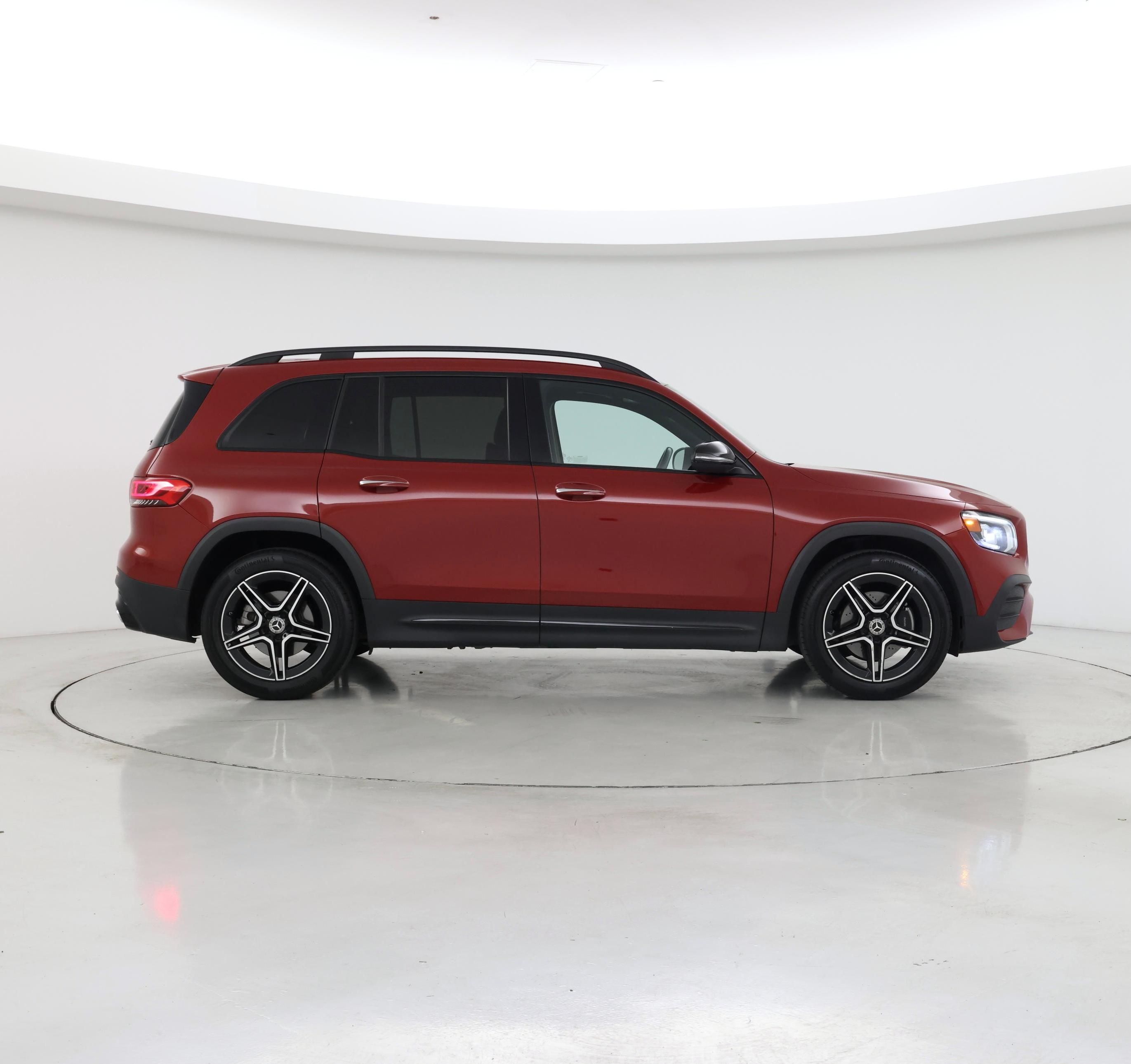 Thumbnail: 2020 Mercedes-Benz GLB - 7