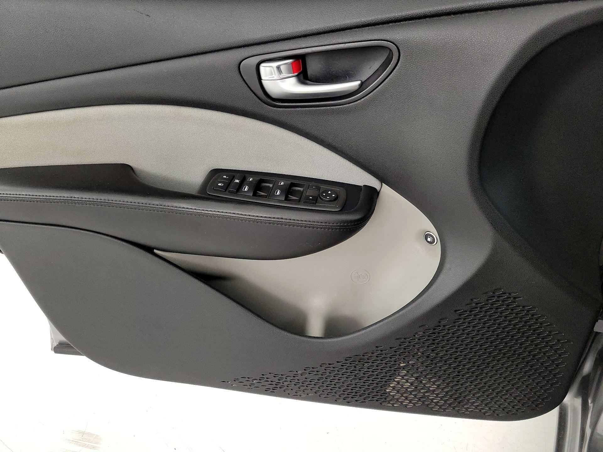 Thumbnail: 2014 Dodge Dart - 12