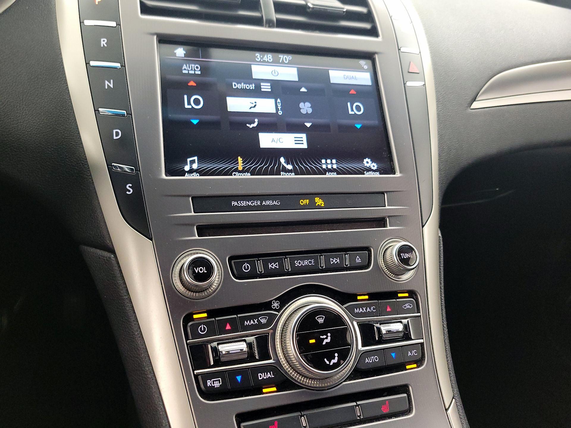 Thumbnail: 2017 Lincoln MKZ - 16