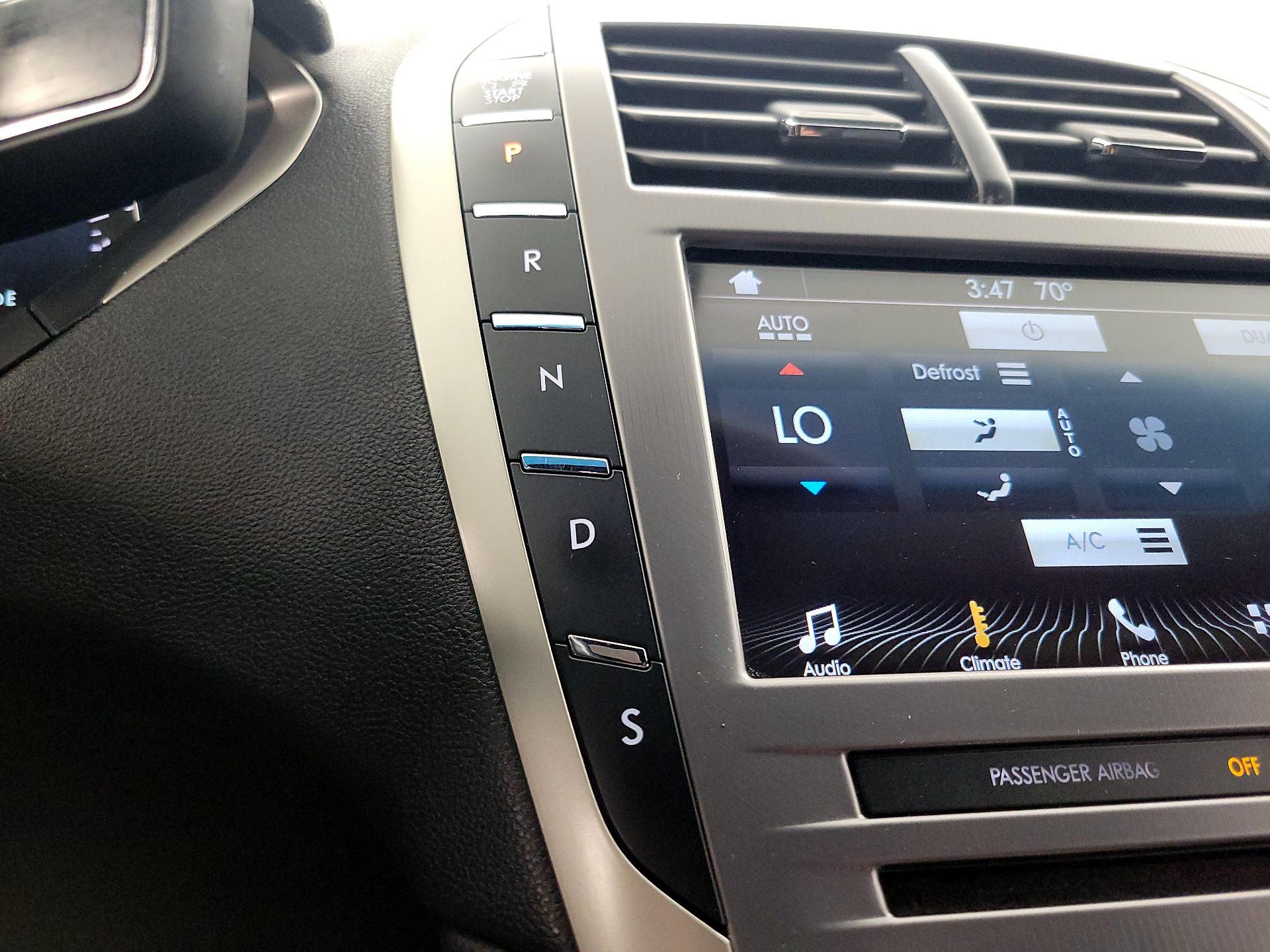Thumbnail: 2017 Lincoln MKZ - 17