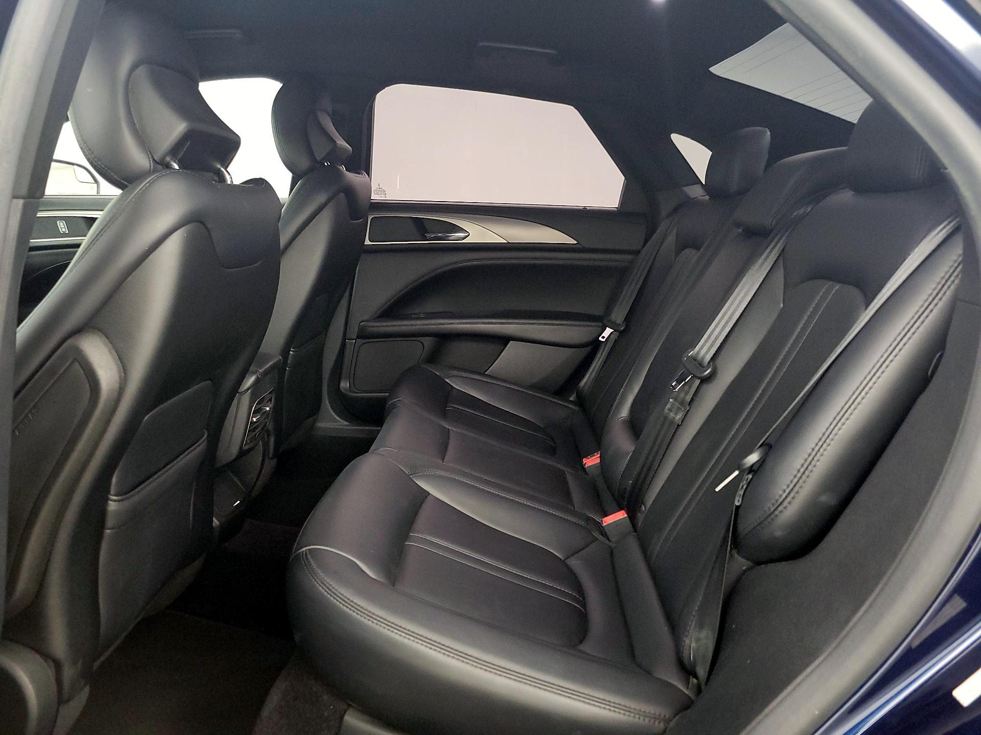 Thumbnail: 2017 Lincoln MKZ - 19