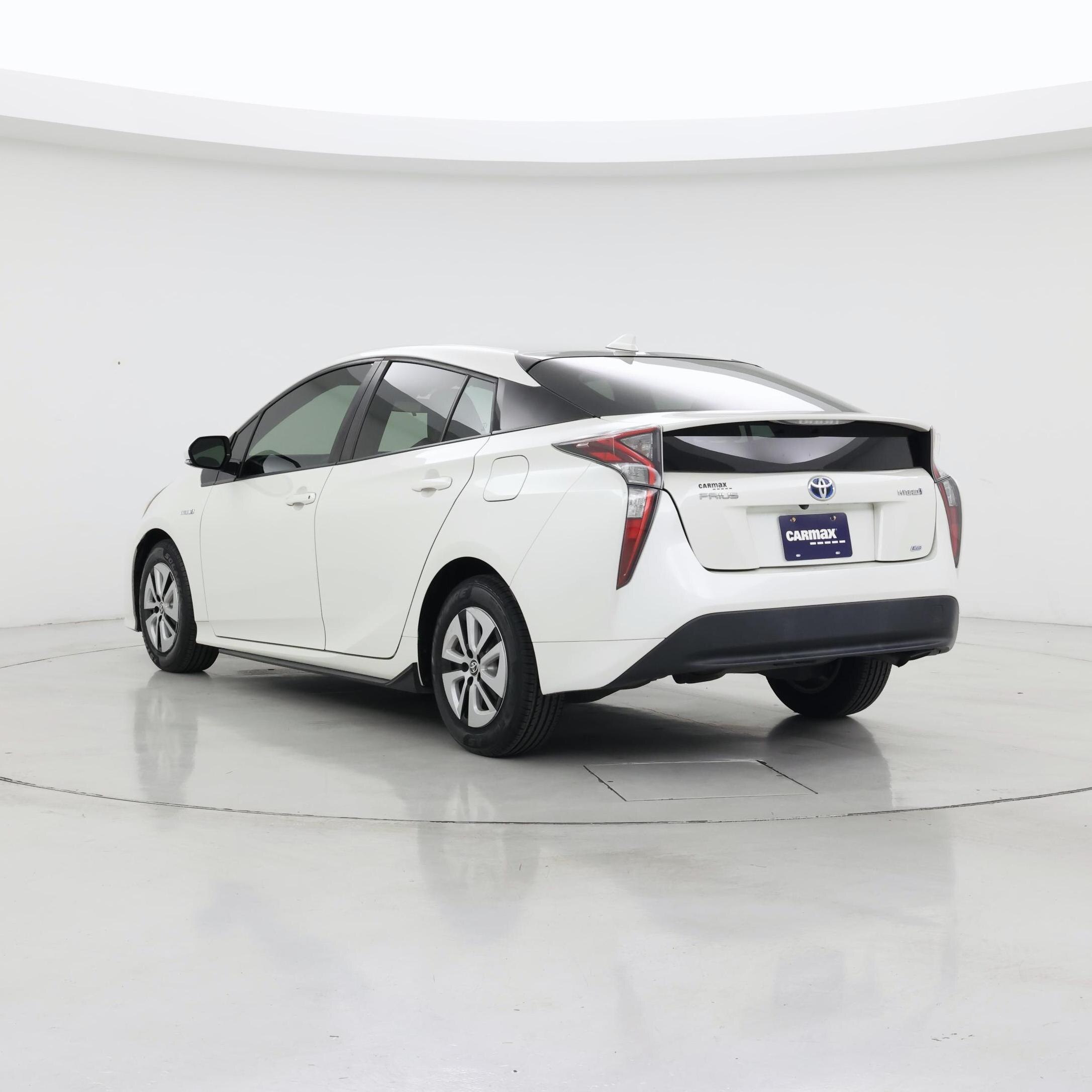 Thumbnail: 2017 Toyota Prius - 2