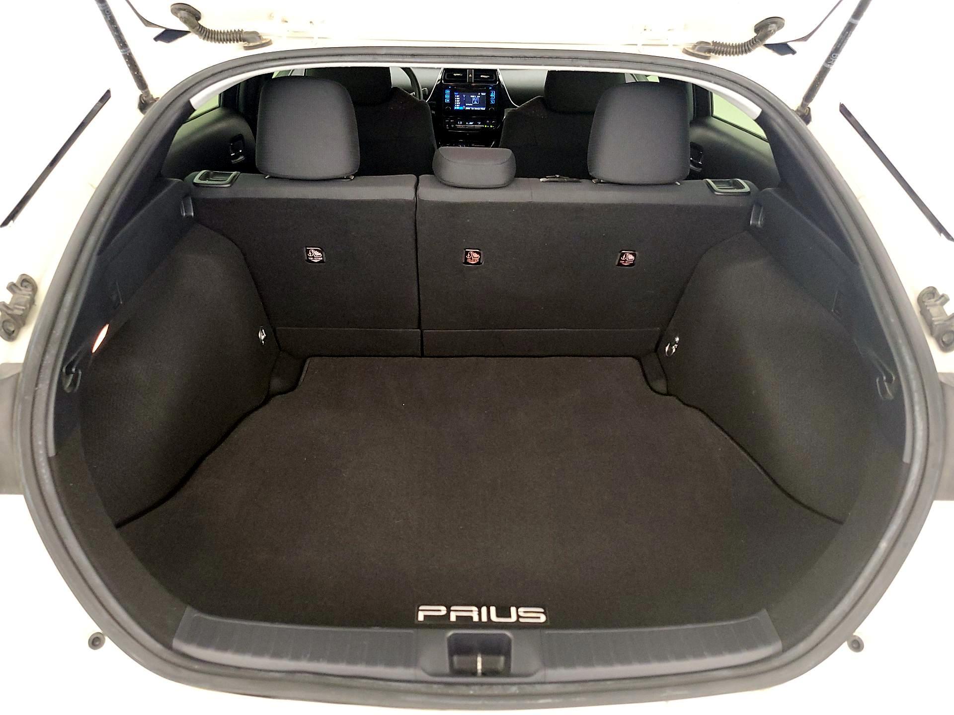 Thumbnail: 2017 Toyota Prius - 19