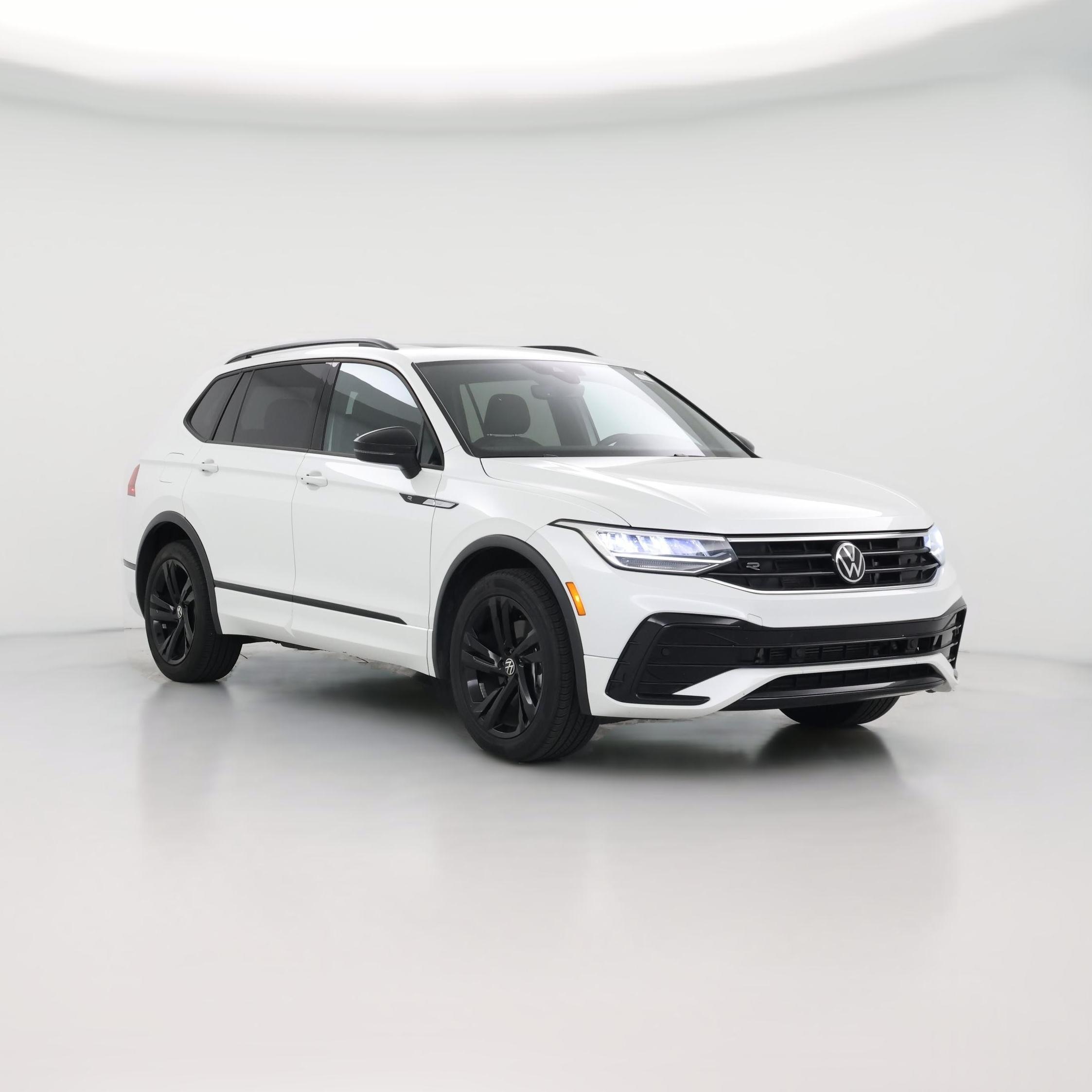 Thumbnail: 2023 Volkswagen Tiguan - 1
