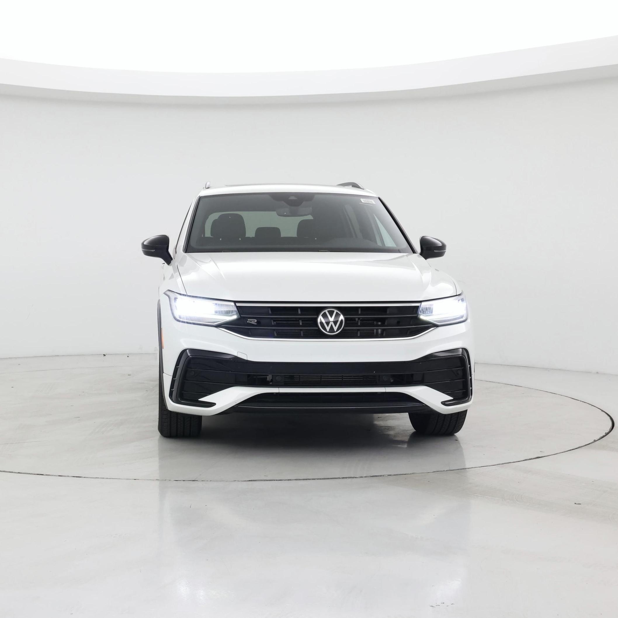 Thumbnail: 2023 Volkswagen Tiguan - 5
