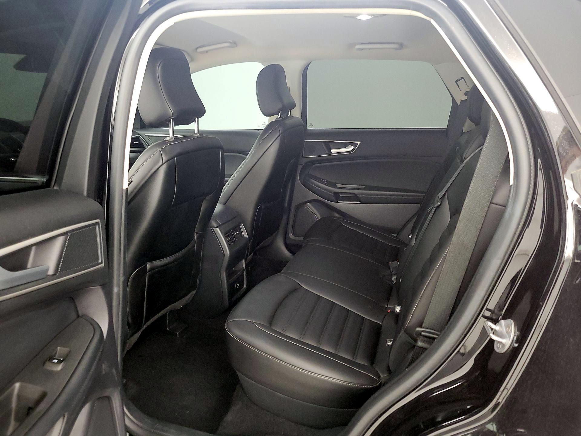 Thumbnail: 2022 Ford Edge - 19