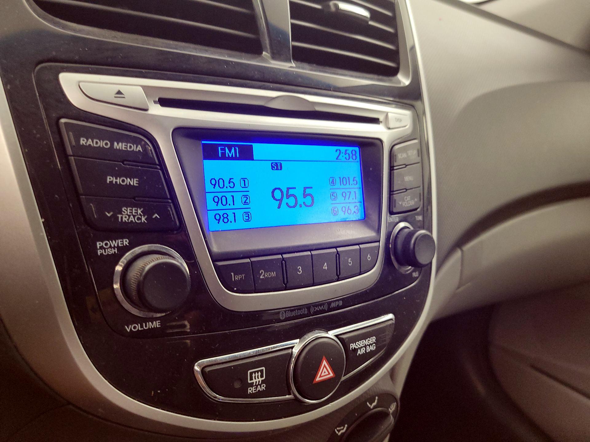 Thumbnail: 2014 Hyundai Accent - 14