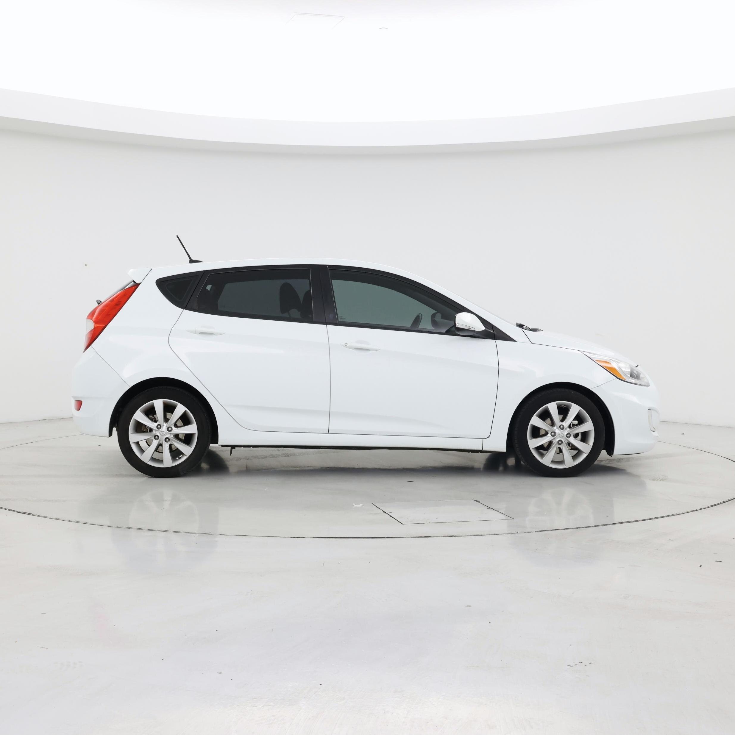 Thumbnail: 2014 Hyundai Accent - 7