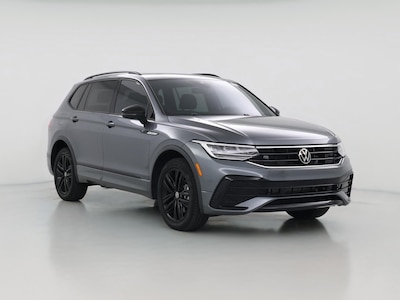 Gray 2022 Volkswagen Tiguan SE R-Line Black