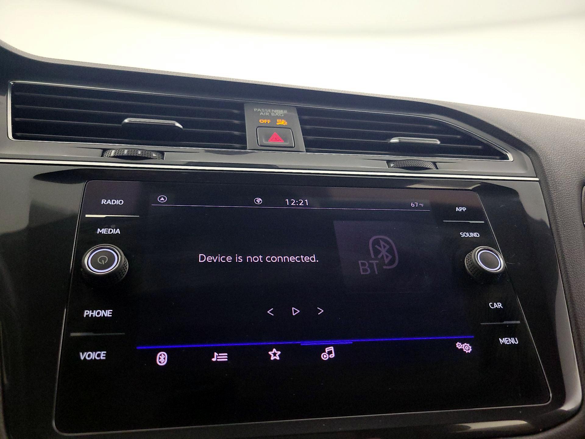 Thumbnail: 2022 Volkswagen Tiguan - 15