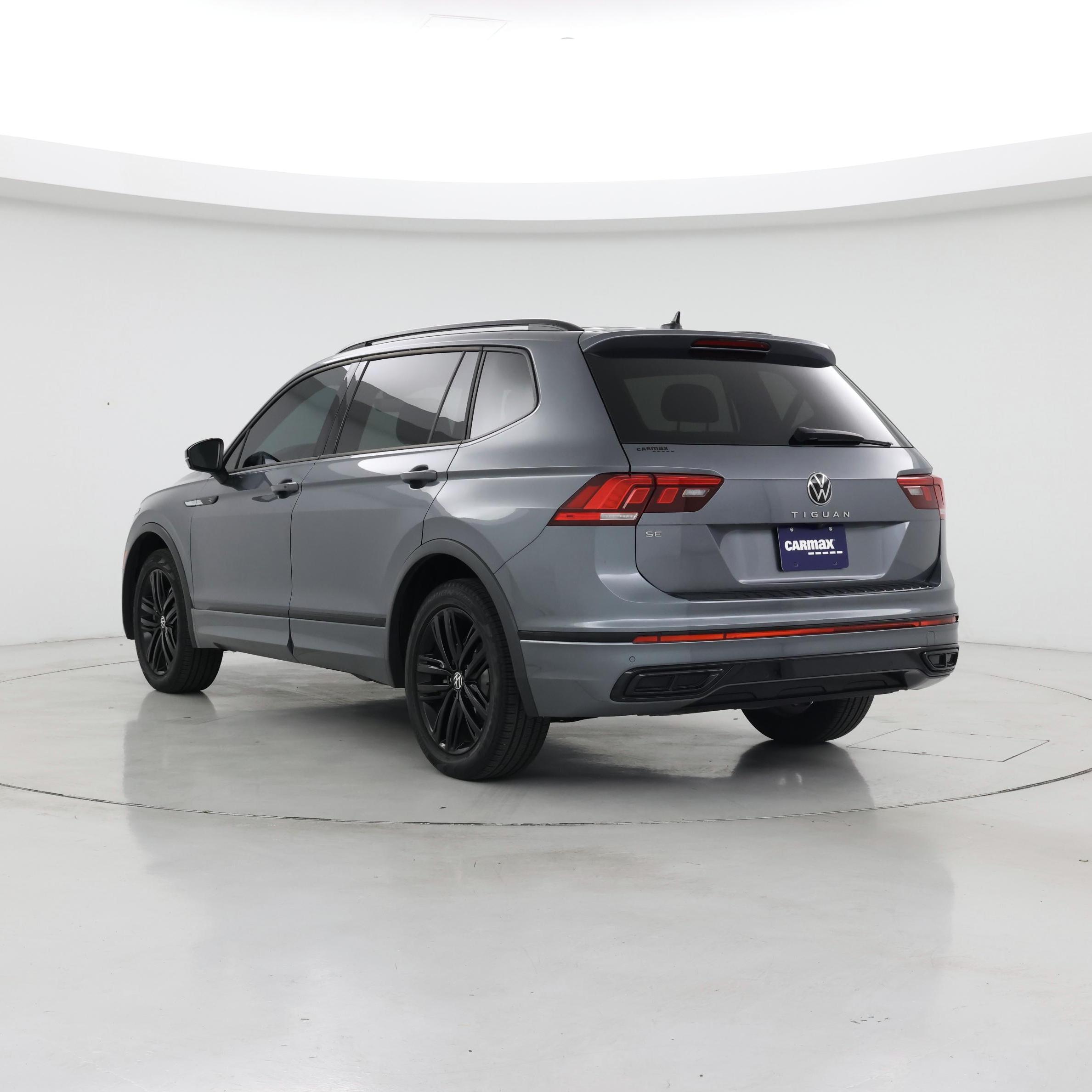 Thumbnail: 2022 Volkswagen Tiguan - 2