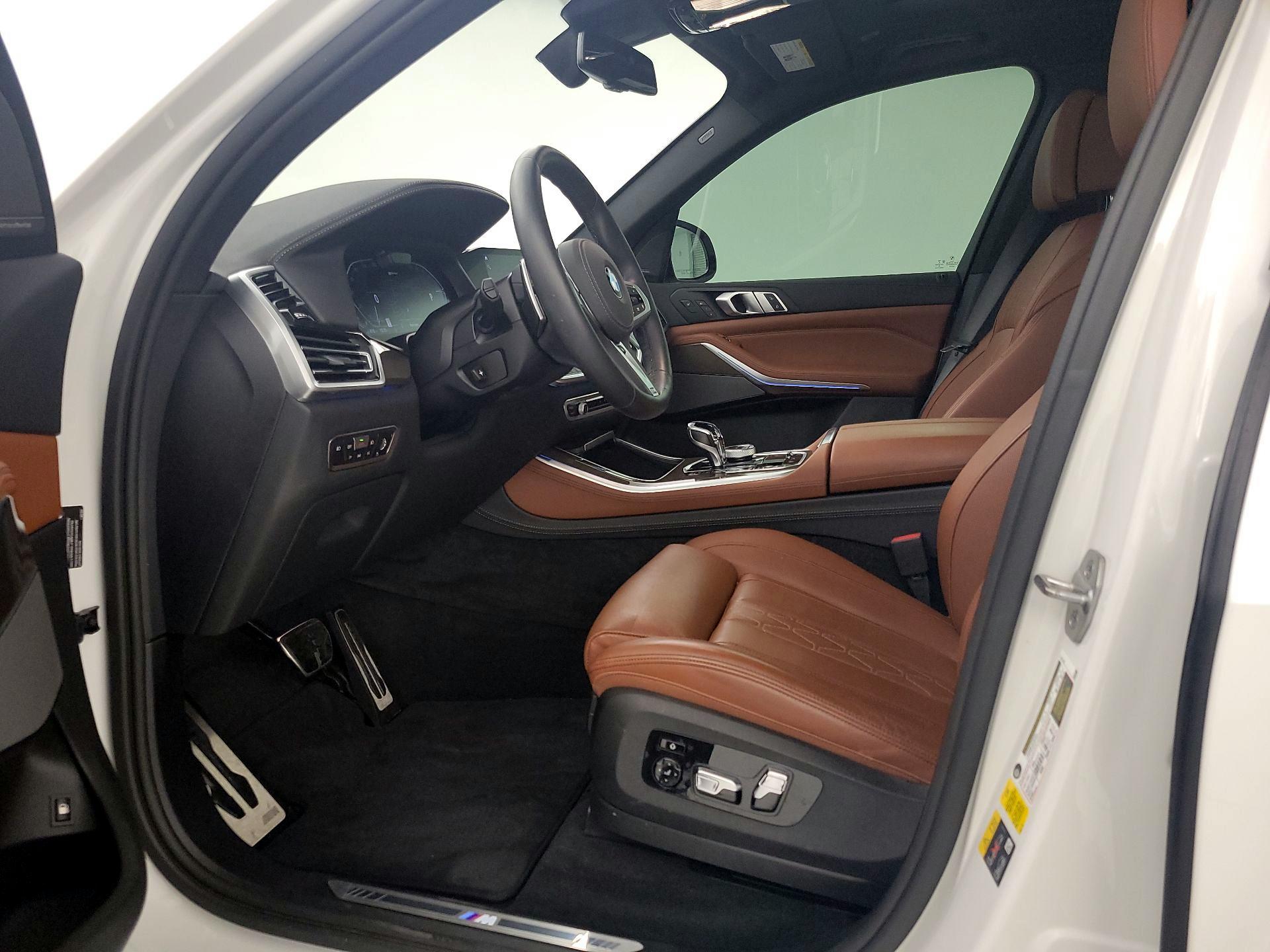 Thumbnail: 2021 BMW X5 - 11