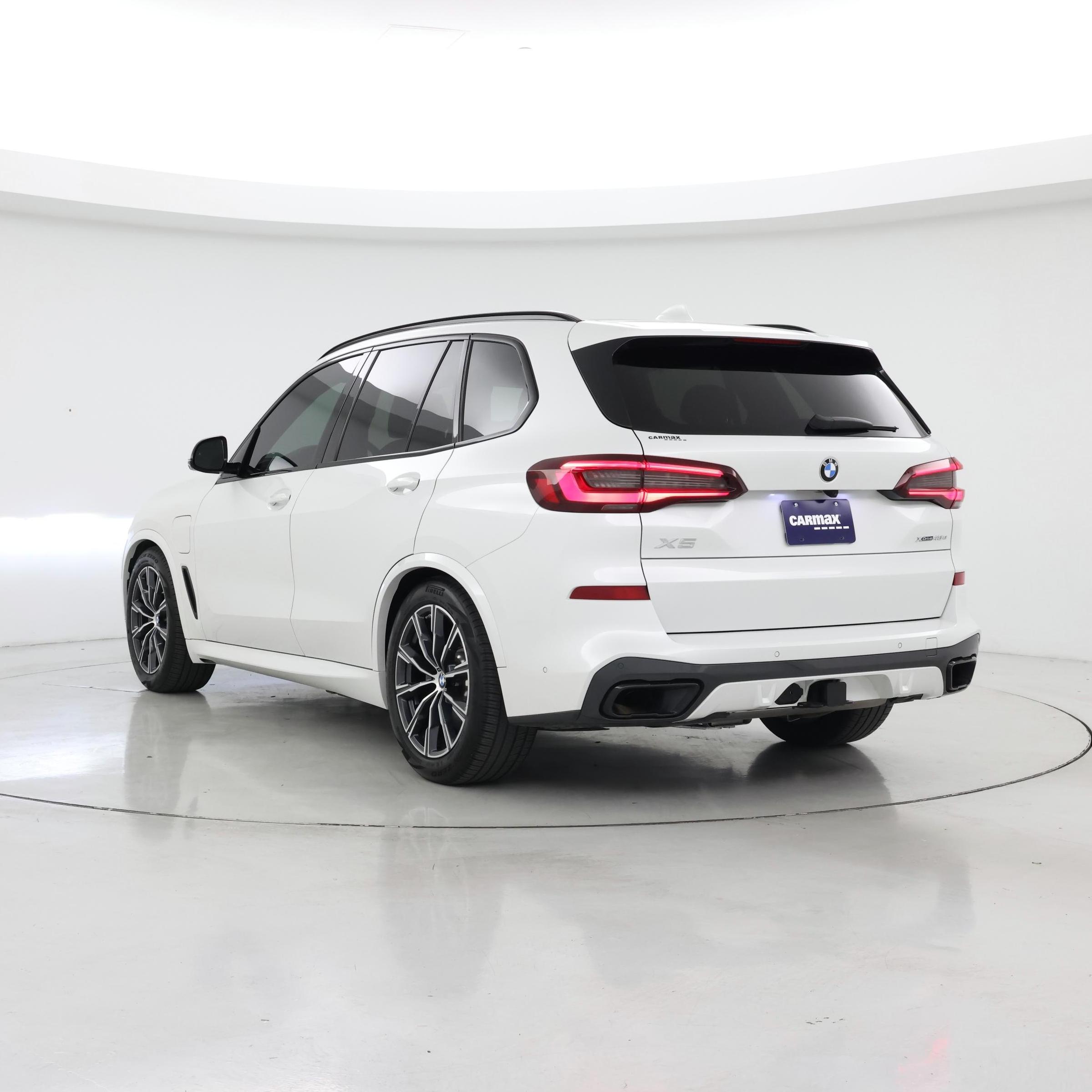 Thumbnail: 2021 BMW X5 - 2