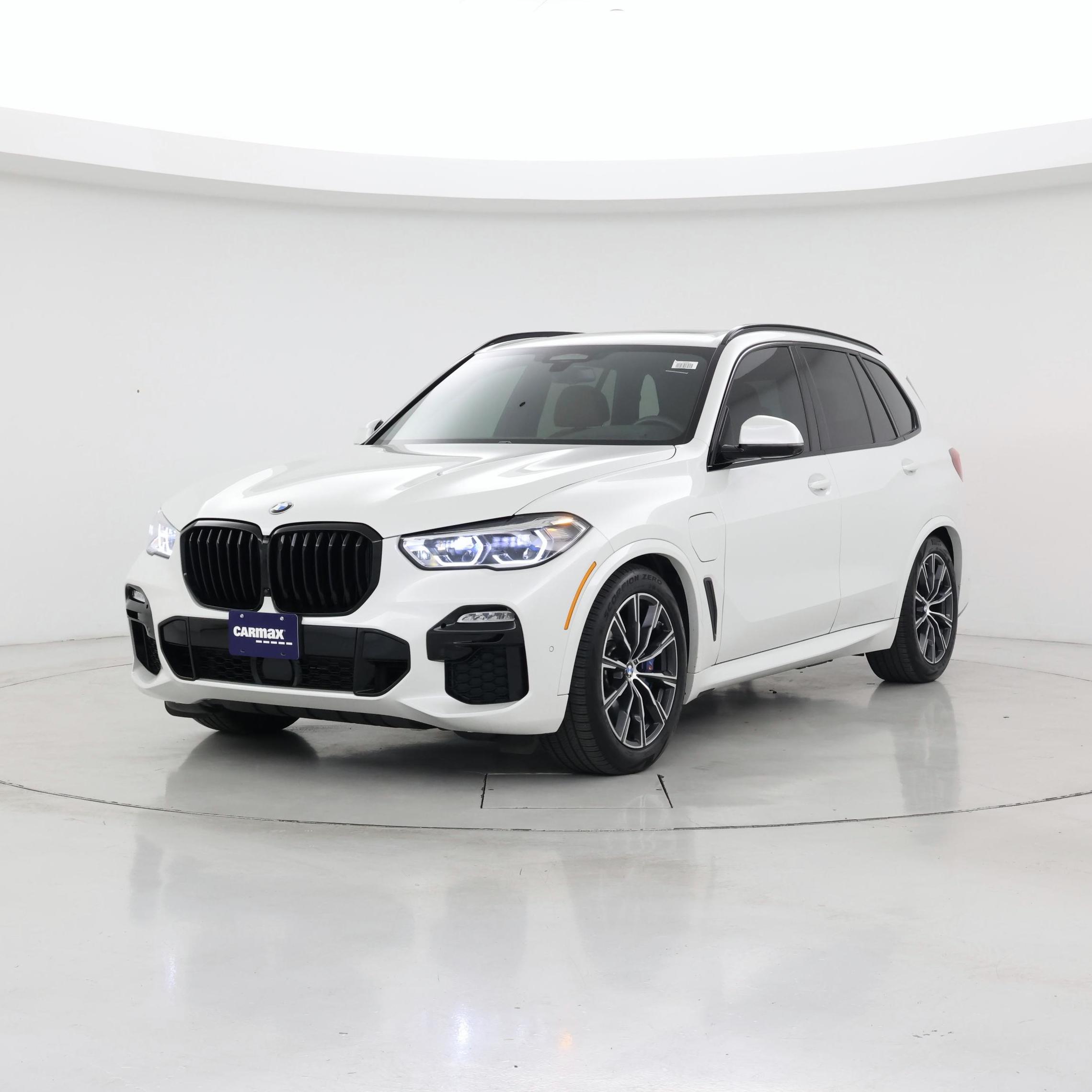 Thumbnail: 2021 BMW X5 - 4