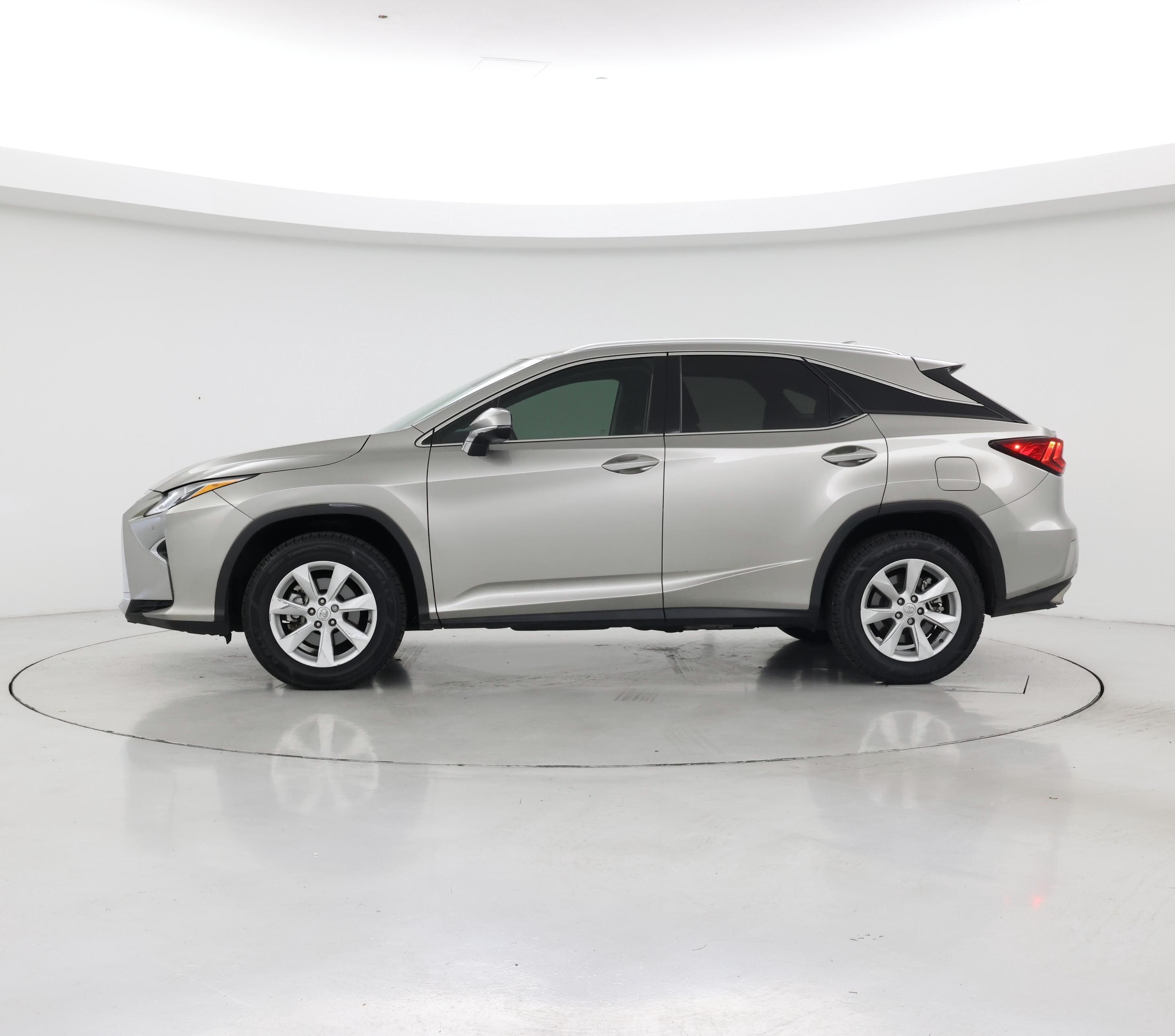 Thumbnail: 2017 Lexus RX - 3