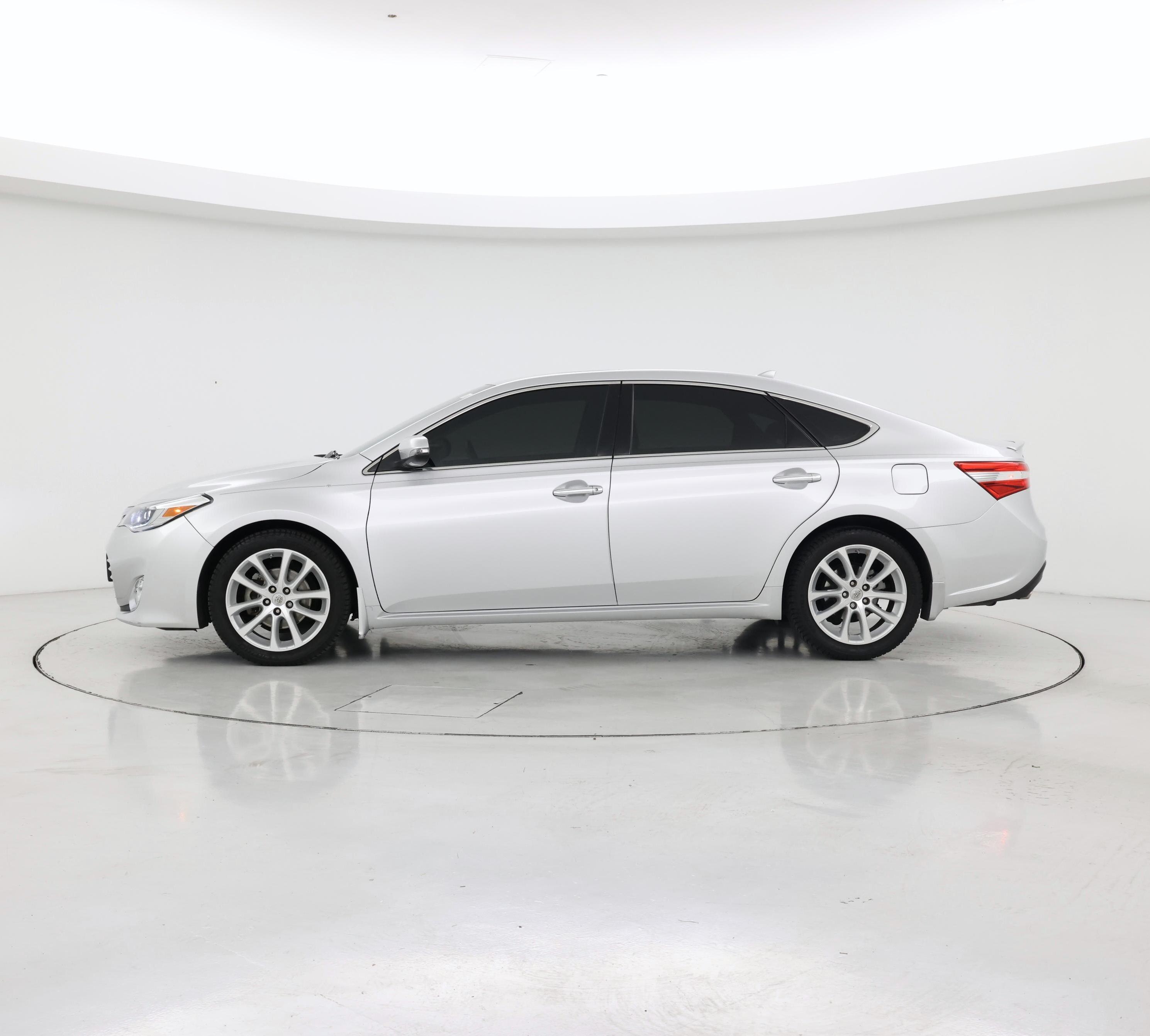 Thumbnail: 2014 Toyota Avalon - 3