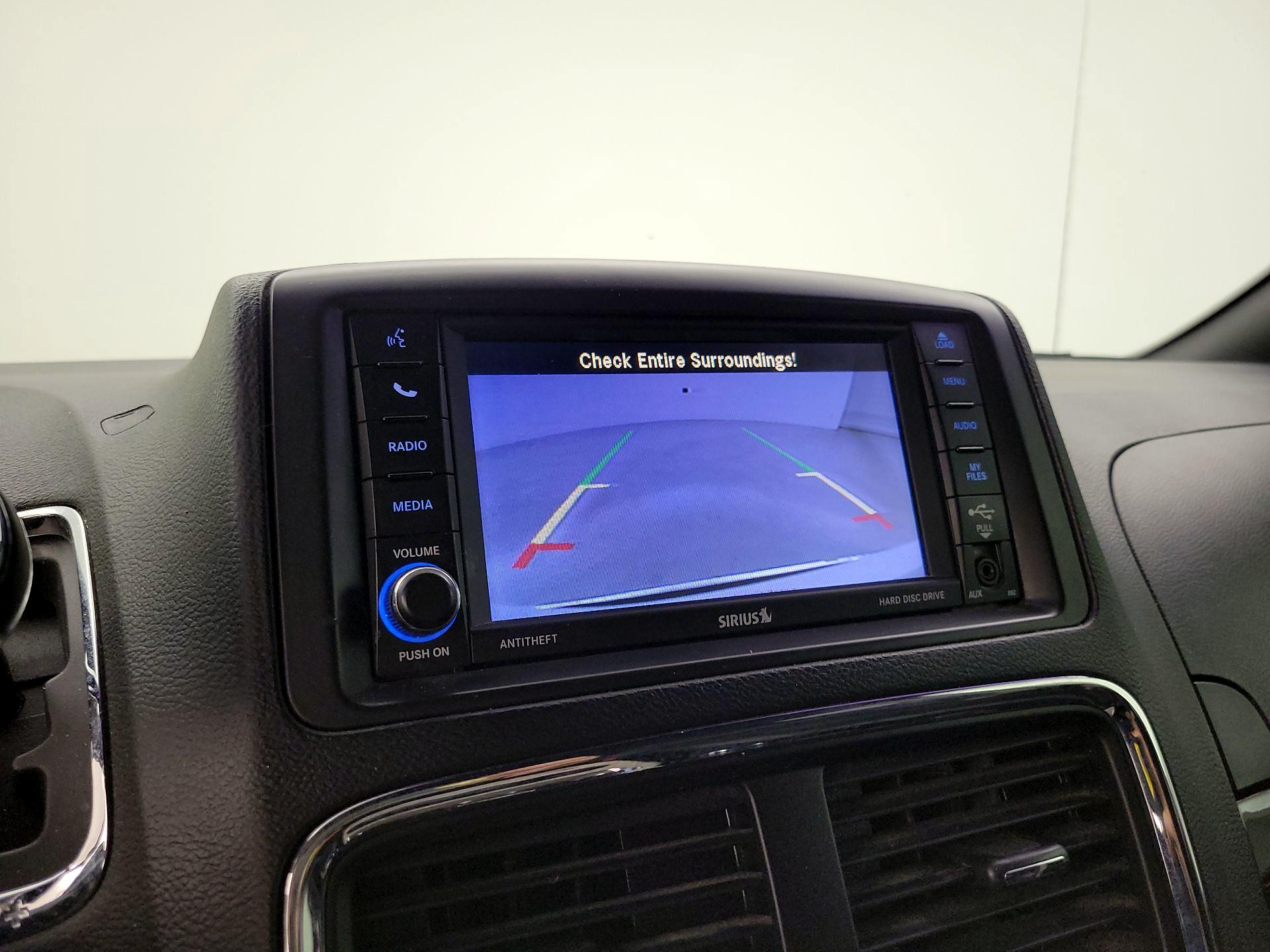 Thumbnail: 2019 Dodge Grand Caravan - 14