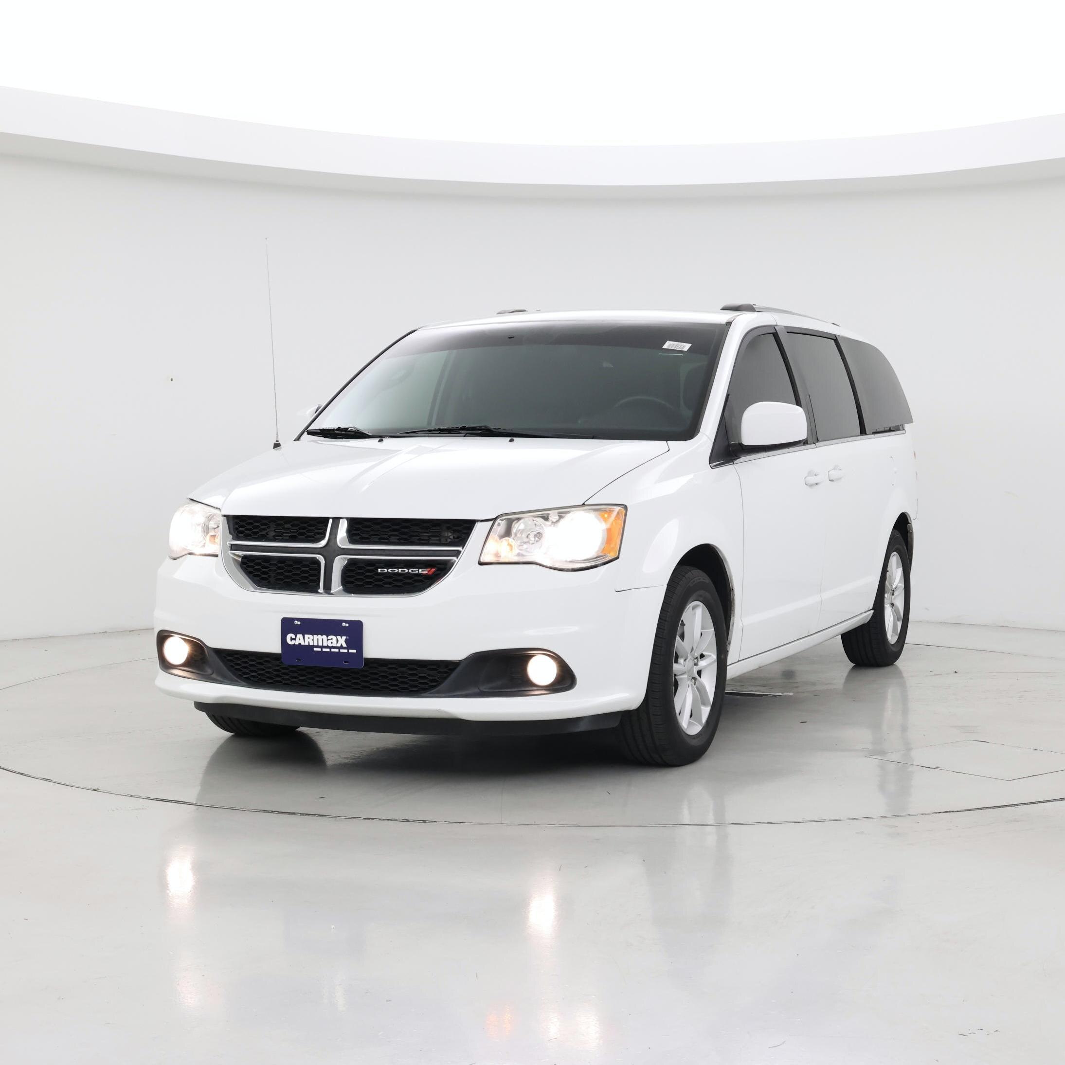 Thumbnail: 2019 Dodge Grand Caravan - 4