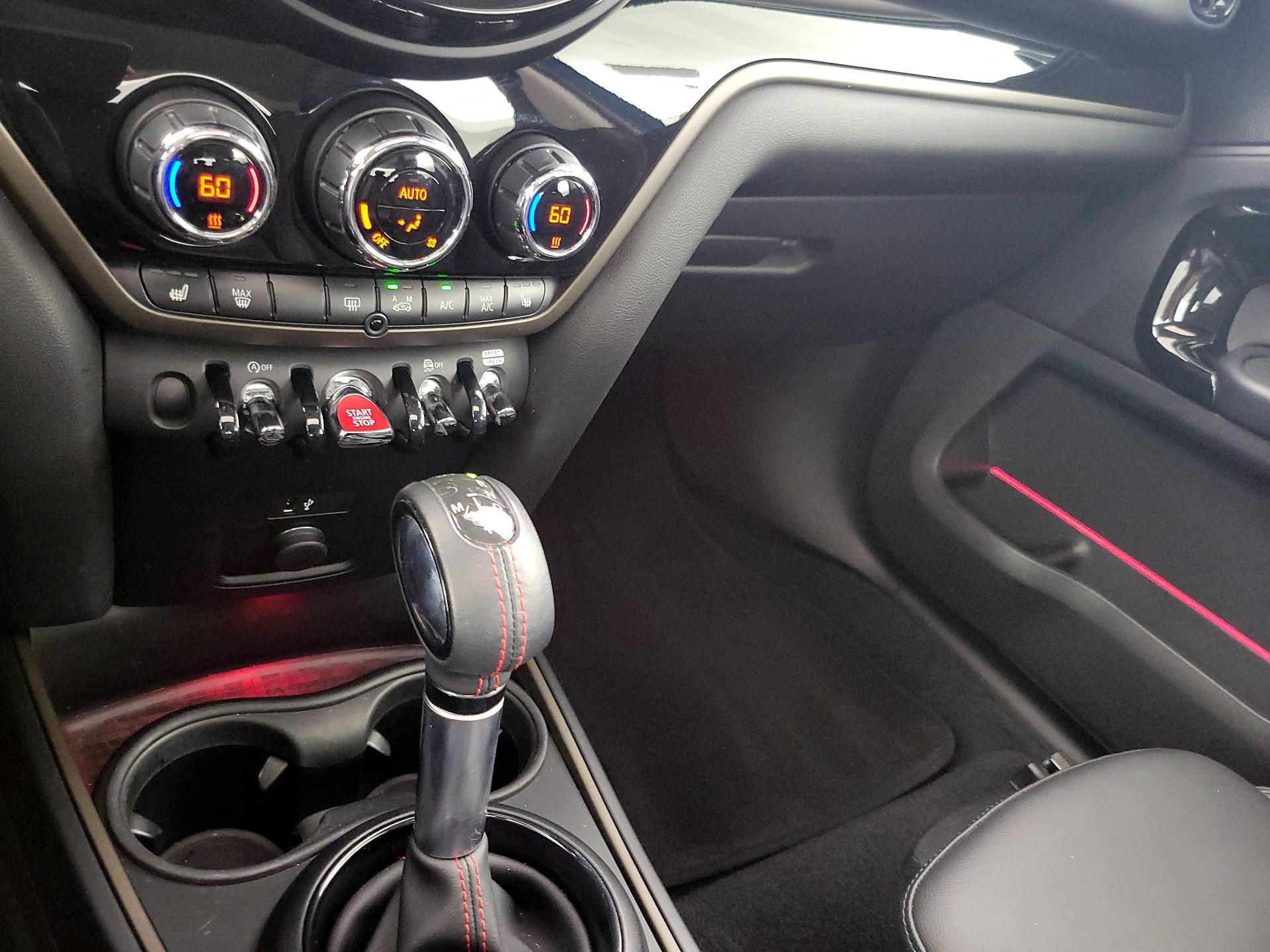 Thumbnail: 2019 MINI Cooper Countryman - 16